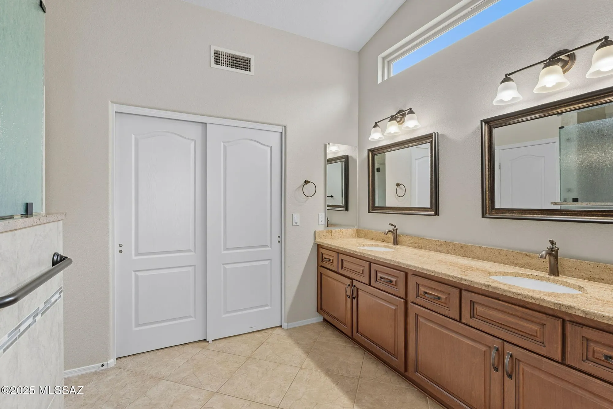 Property Slideshow image 22 of 43 | 62284 e iron crest dr, Tucson, AZ, 85739