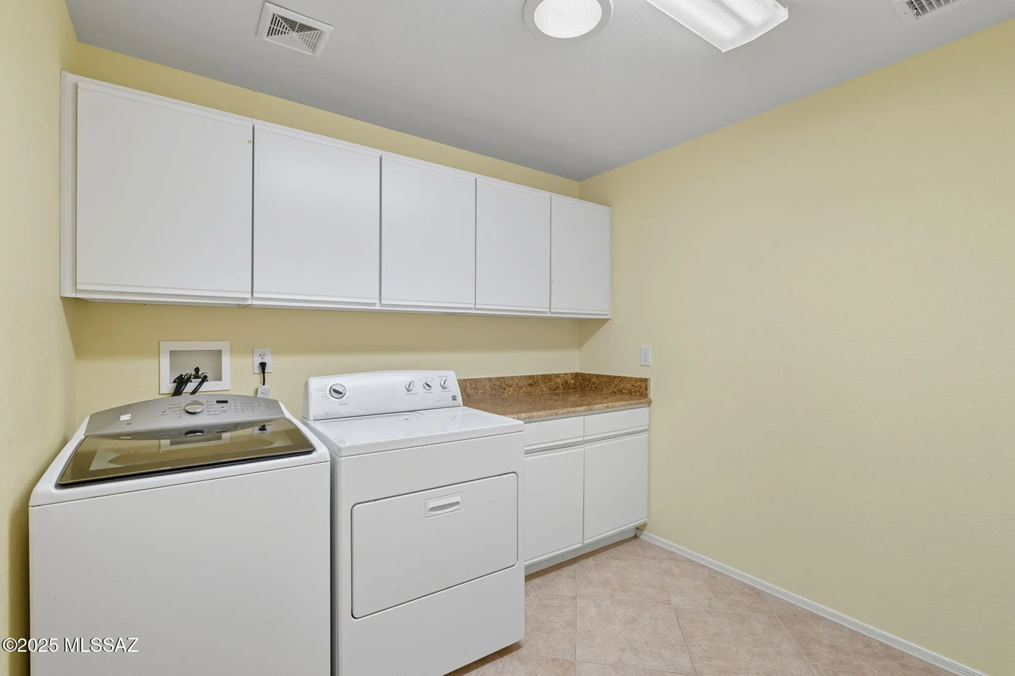 Property Slideshow image 32 of 43 | 62284 e iron crest dr, Tucson, AZ, 85739