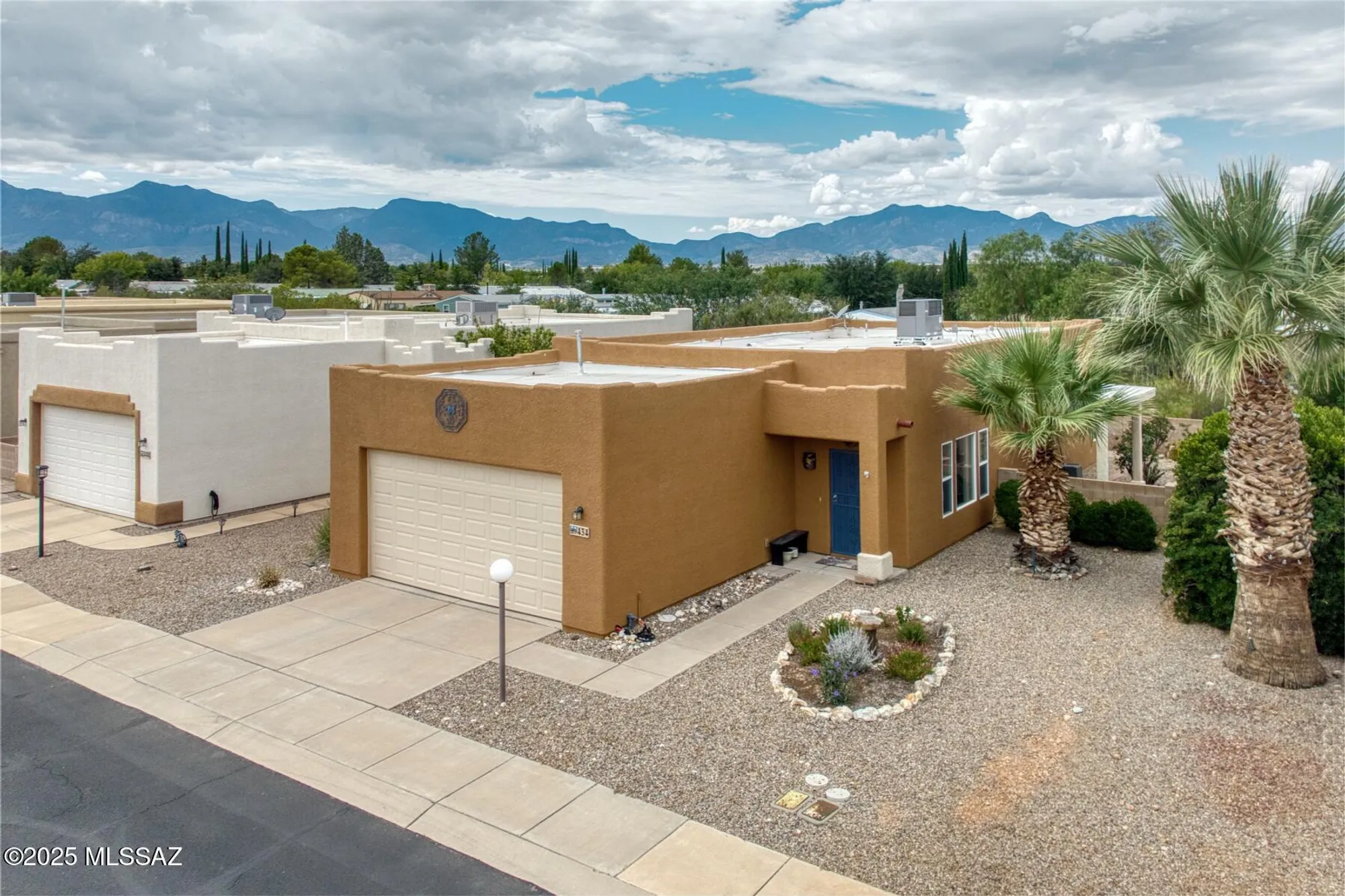 Property Slideshow image 1 of 28 | 434 s meadowood ln, Sierra Vista, AZ, 85635