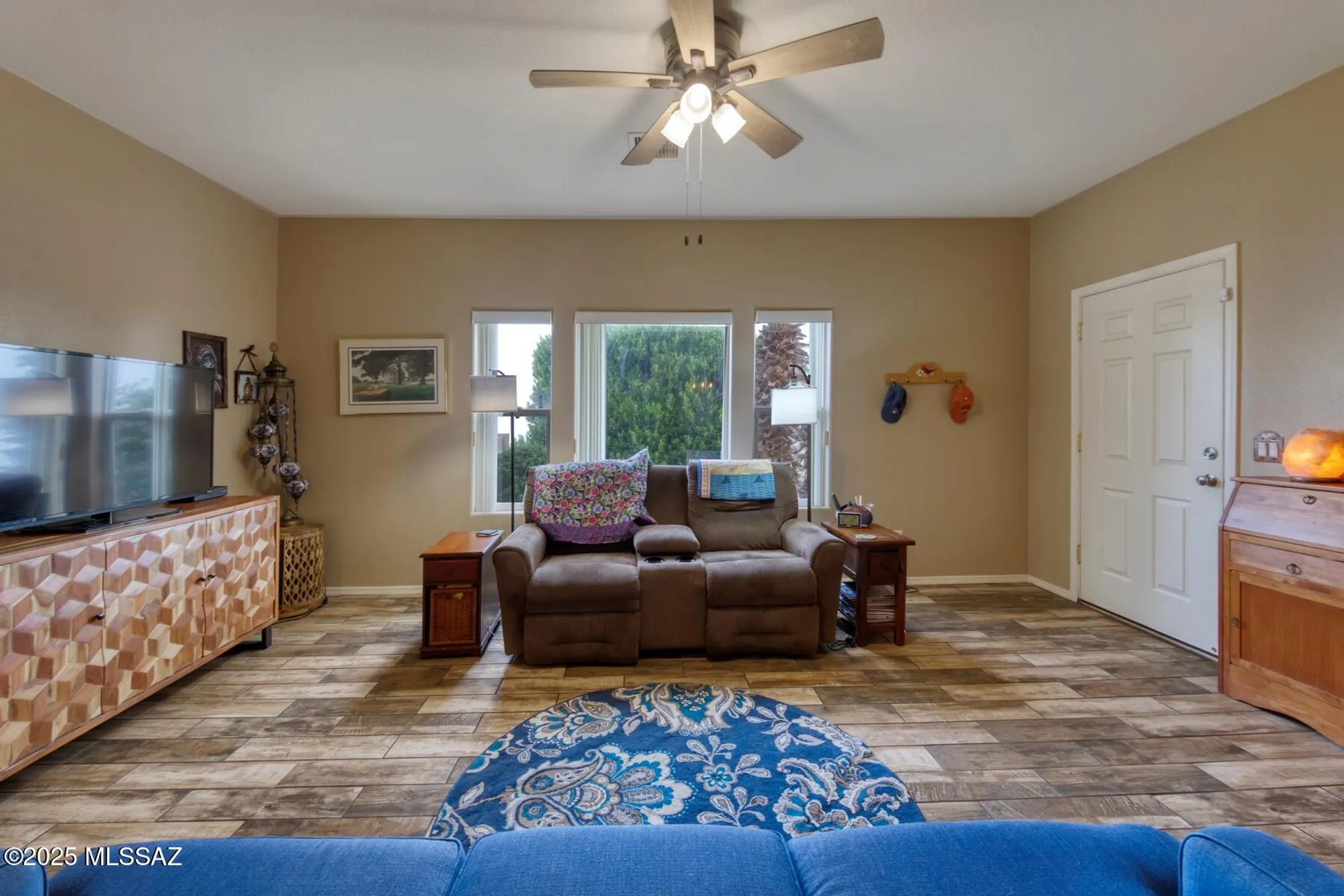 Property Slideshow image 6 of 28 | 434 s meadowood ln, Sierra Vista, AZ, 85635