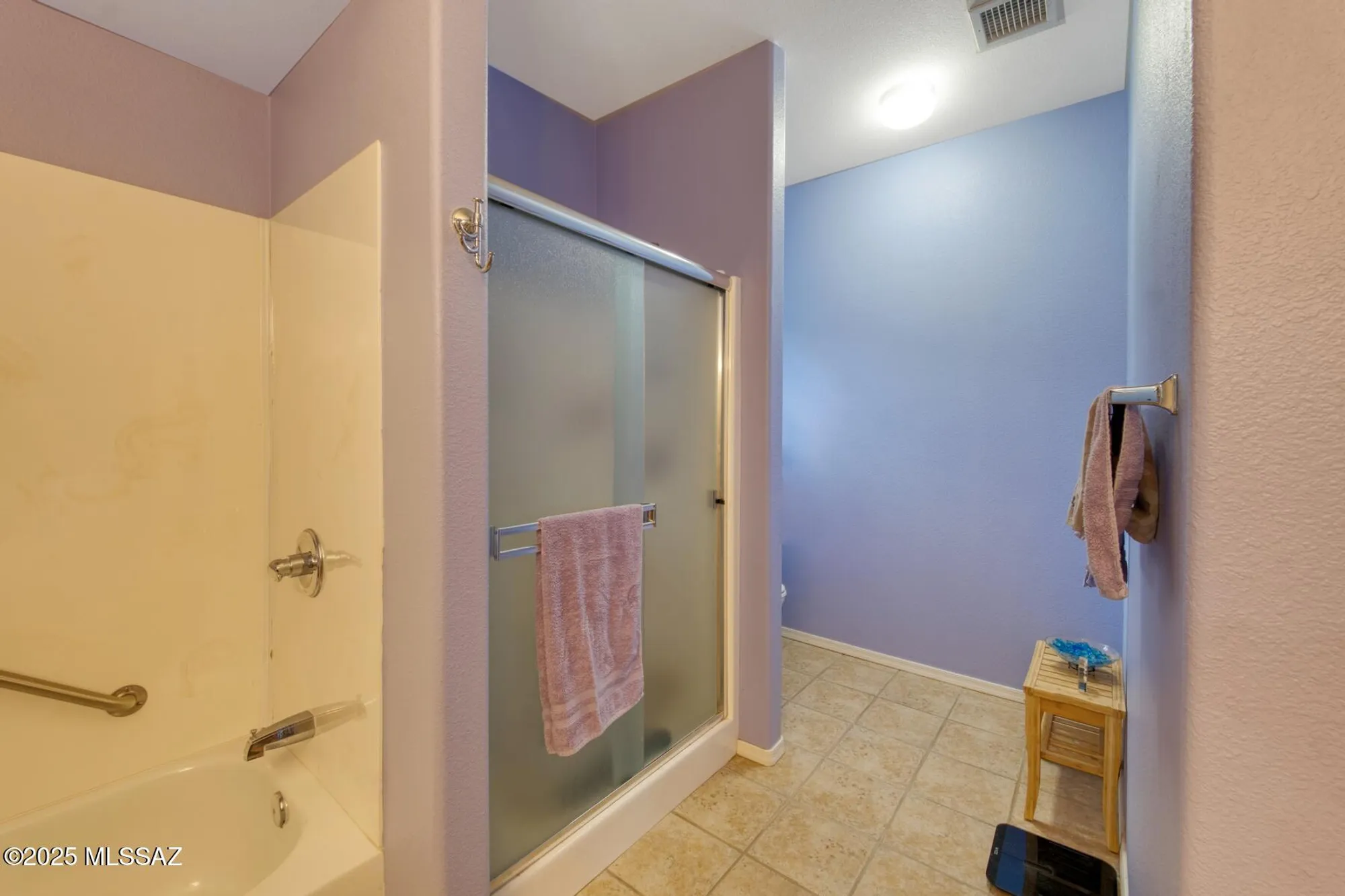 Property Slideshow image 18 of 28 | 434 s meadowood ln, Sierra Vista, AZ, 85635