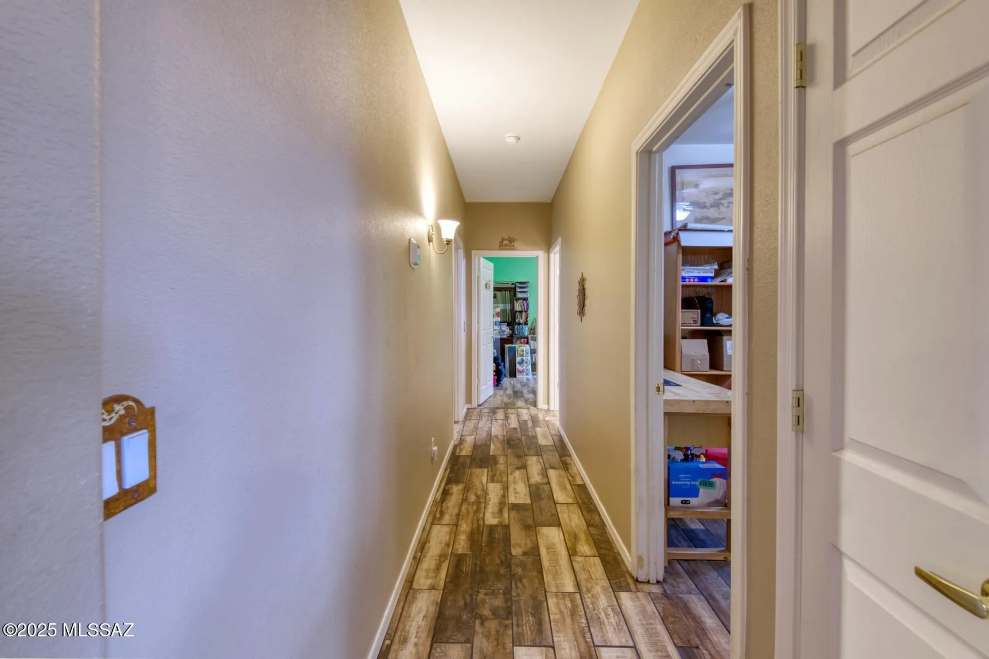 Property Slideshow image 14 of 28 | 434 s meadowood ln, Sierra Vista, AZ, 85635