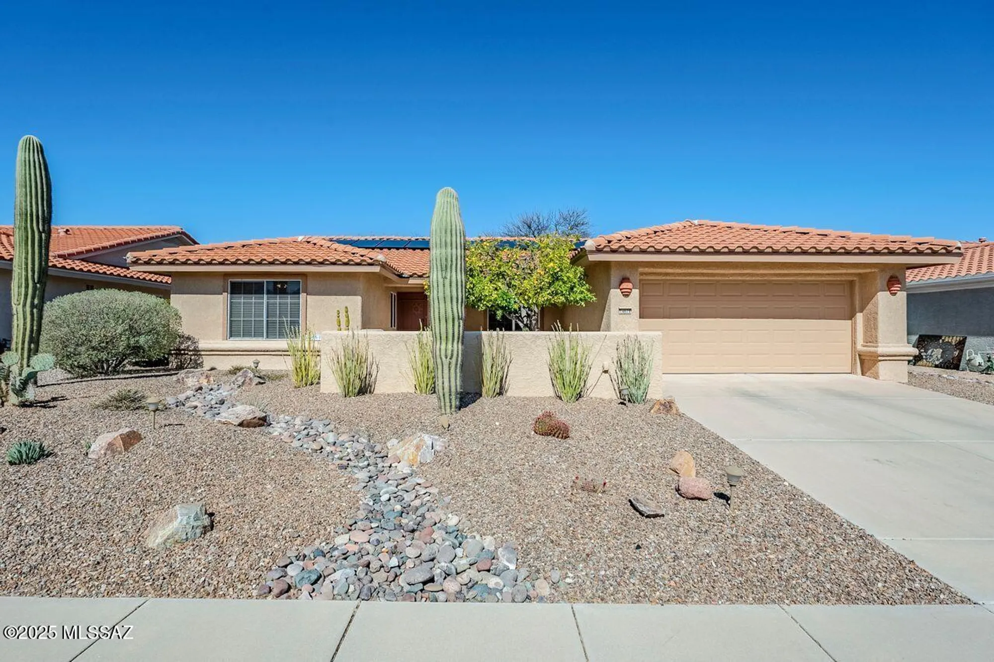 Property Slideshow image 1 of 50 | 14679 n windshade dr, Oro Valley, AZ, 85755