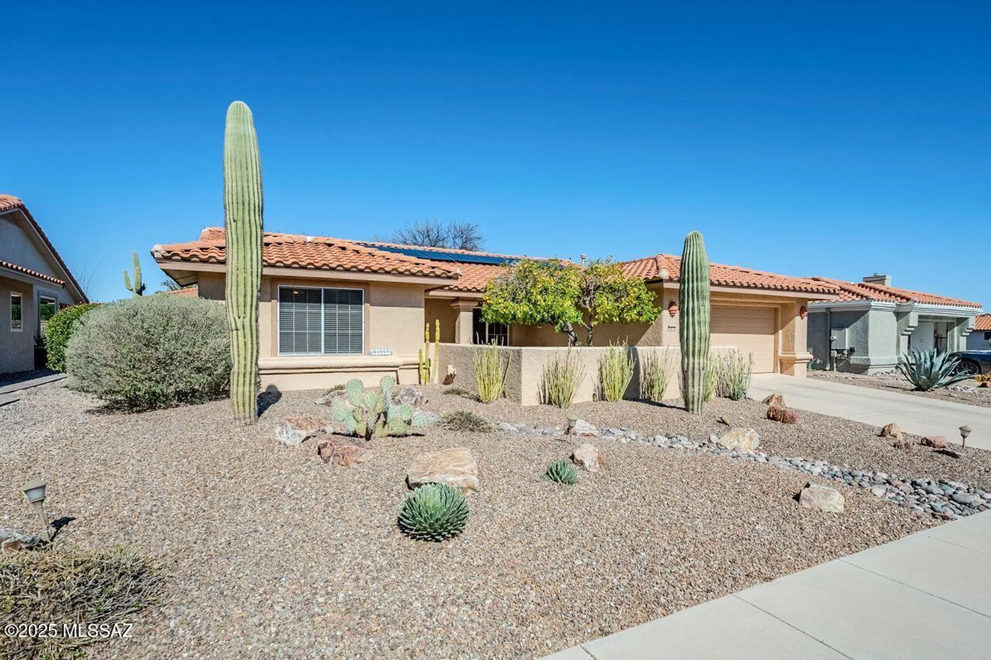 Property Slideshow image 2 of 50 | 14679 n windshade dr, Oro Valley, AZ, 85755