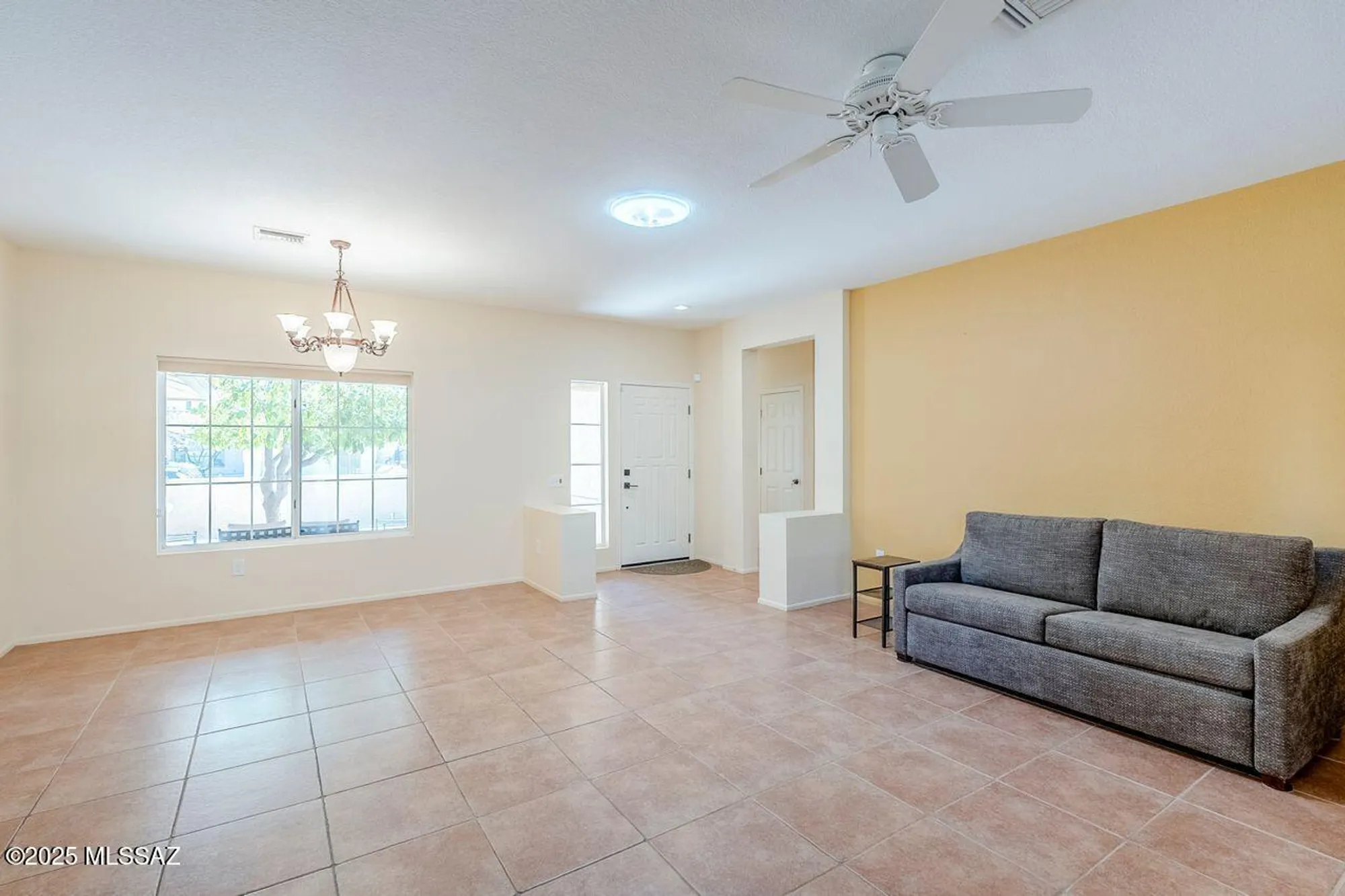 Property Slideshow image 8 of 50 | 14679 n windshade dr, Oro Valley, AZ, 85755