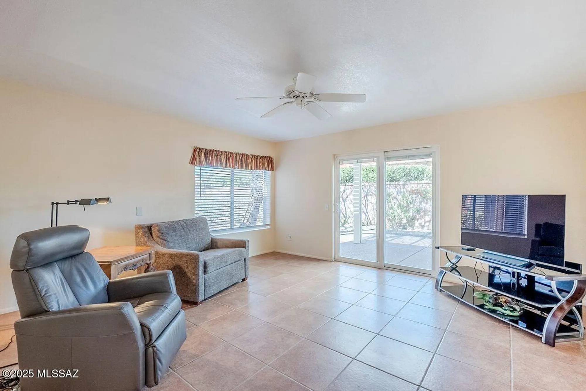 Property Slideshow image 14 of 50 | 14679 n windshade dr, Oro Valley, AZ, 85755