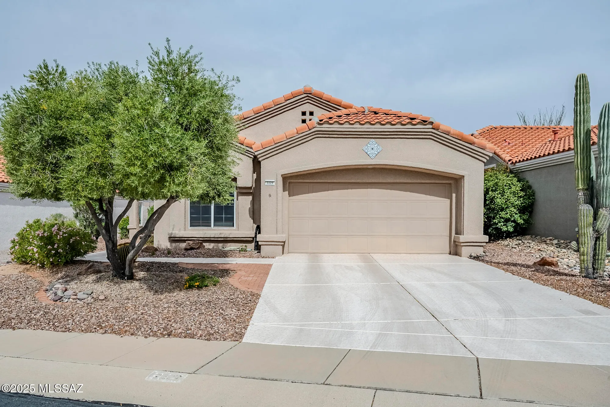 Property Slideshow image 1 of 34 | 2229 e celosia way, Oro Valley, AZ, 85755
