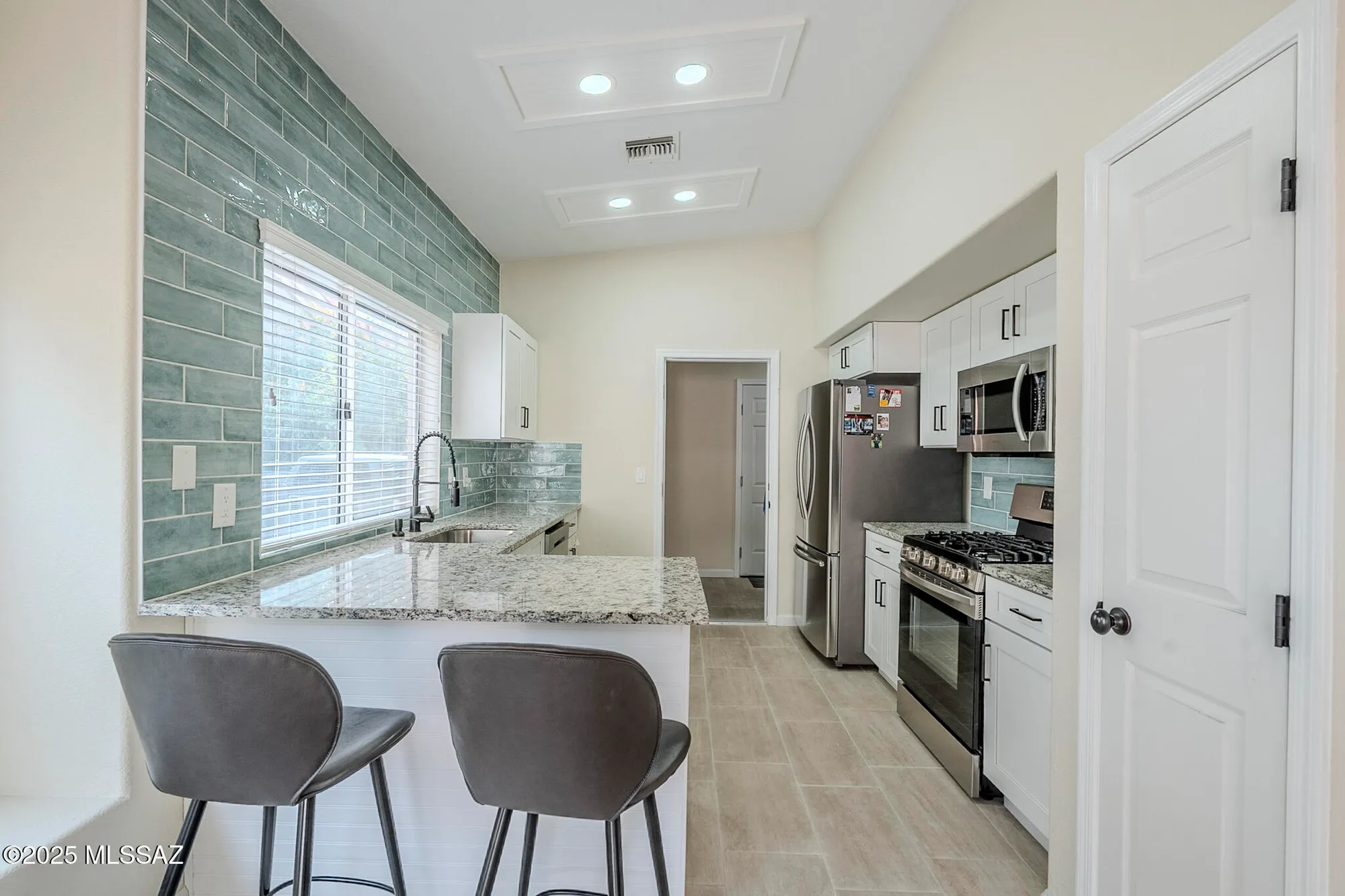 Property Slideshow image 10 of 34 | 2229 e celosia way, Oro Valley, AZ, 85755