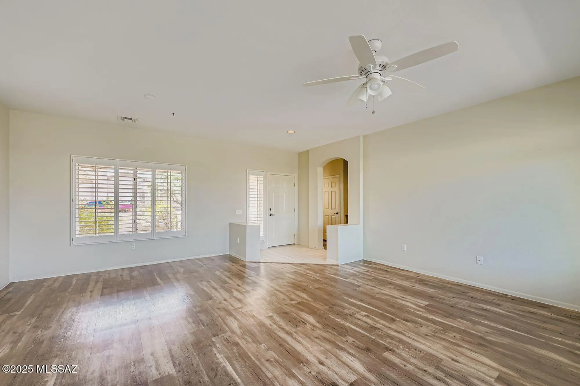 Property Slideshow image 8 of 40 | 917 e royal ridge dr, Oro Valley, AZ, 85755