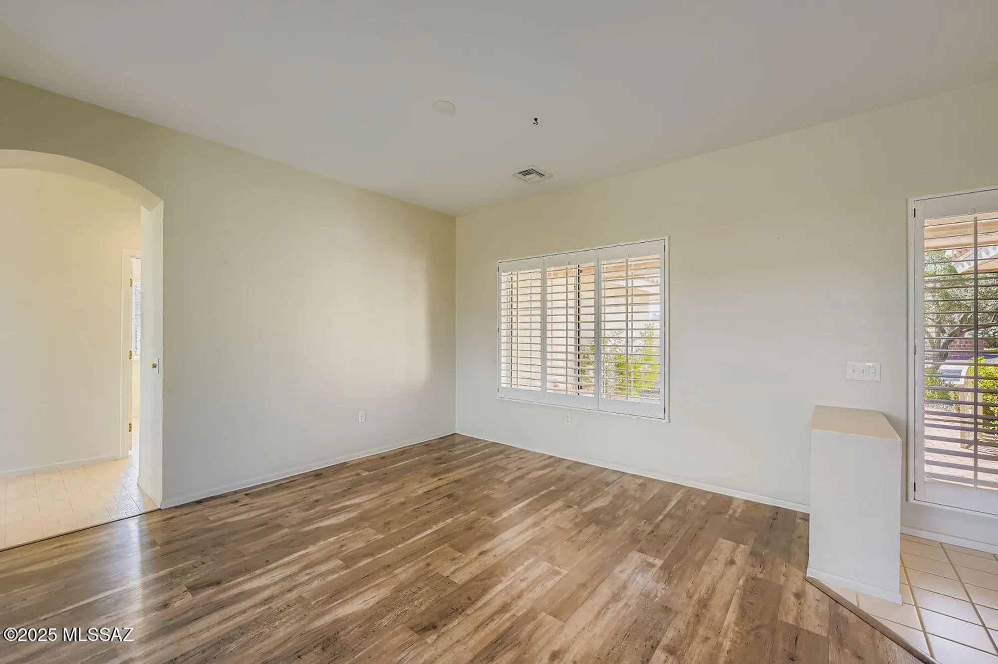 Property Slideshow image 10 of 40 | 917 e royal ridge dr, Oro Valley, AZ, 85755