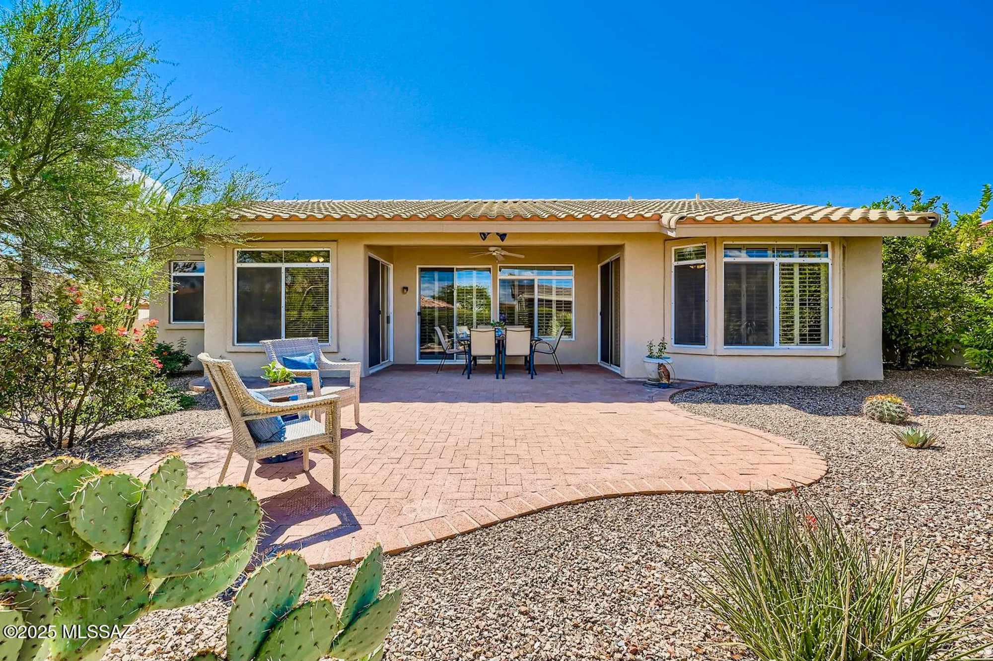 Property Slideshow image 30 of 40 | 917 e royal ridge dr, Oro Valley, AZ, 85755