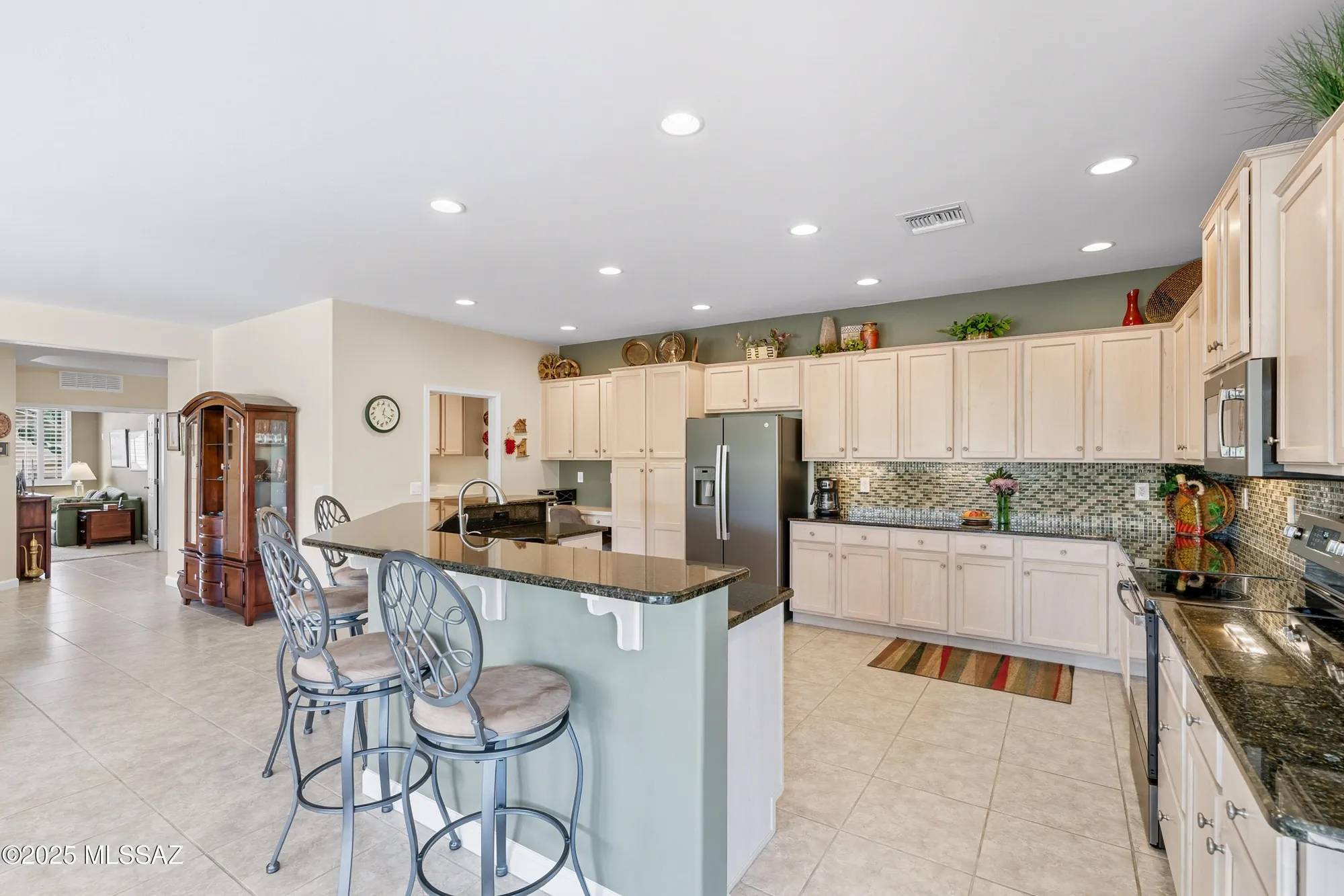 Property Slideshow image 16 of 49 | 671 n keyes rd, Green Valley, AZ, 85614