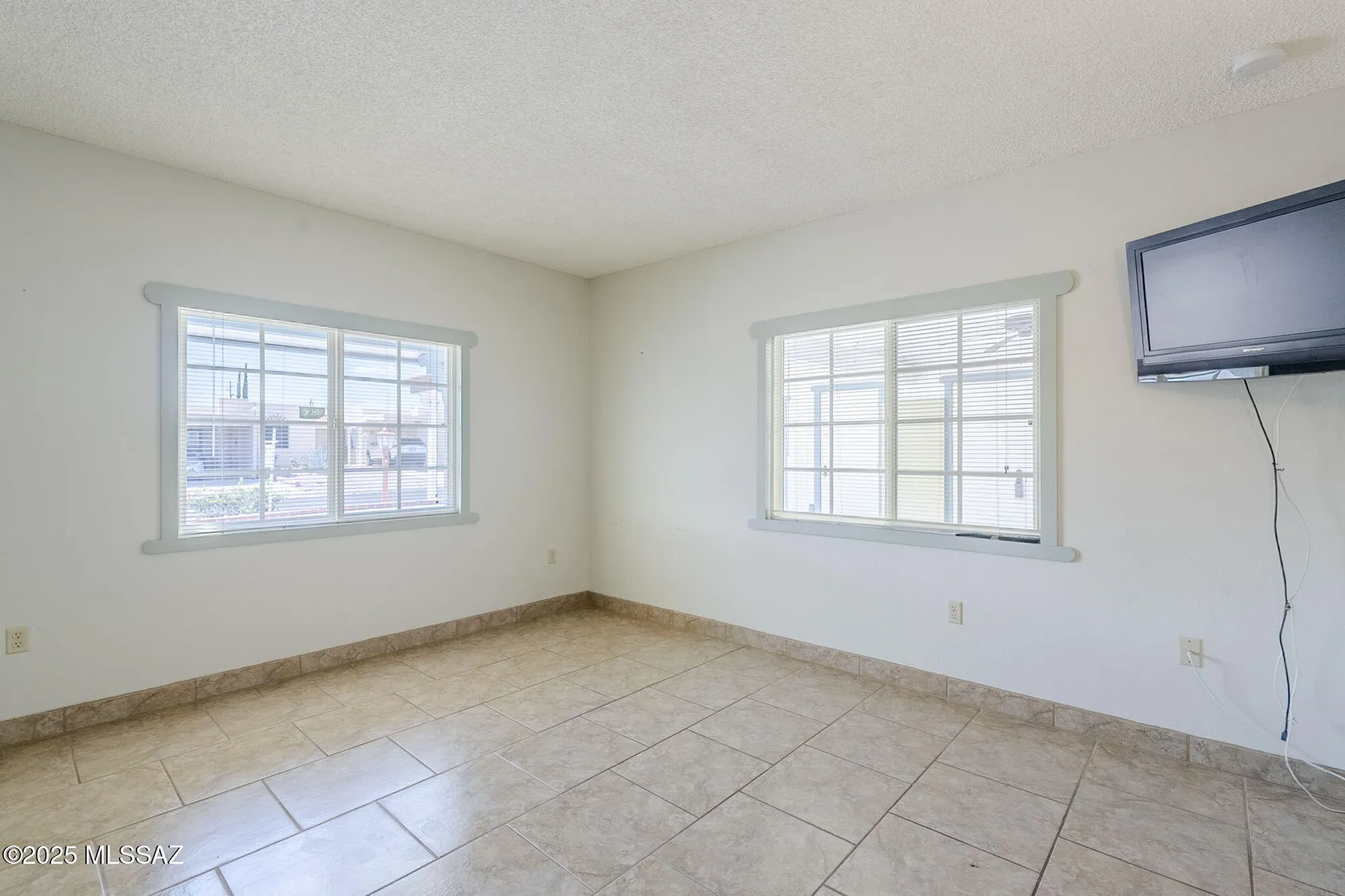 Property Slideshow image 17 of 29 | 1138 s alpine cir, Green Valley, AZ, 85614