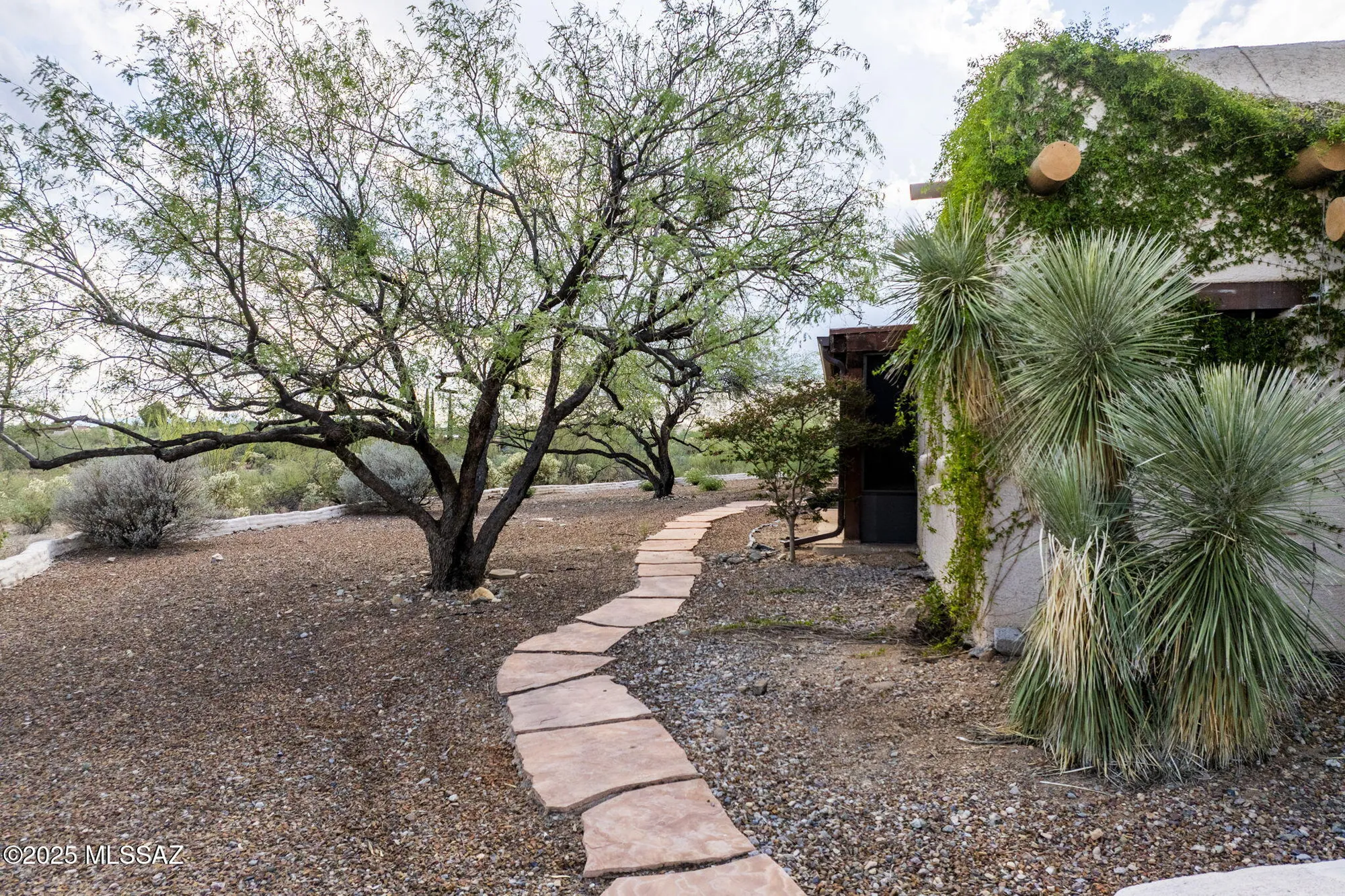 Property Slideshow image 6 of 50 | 1680 s camino del sol, Green Valley, AZ, 85622