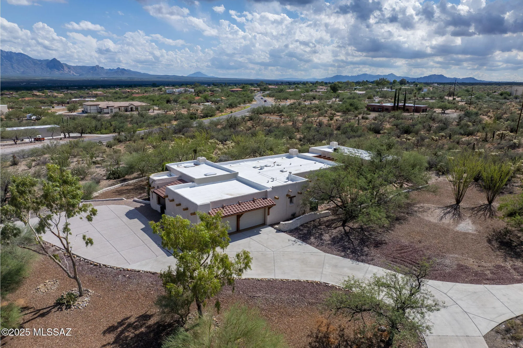 Property Slideshow image 9 of 50 | 1680 s camino del sol, Green Valley, AZ, 85622
