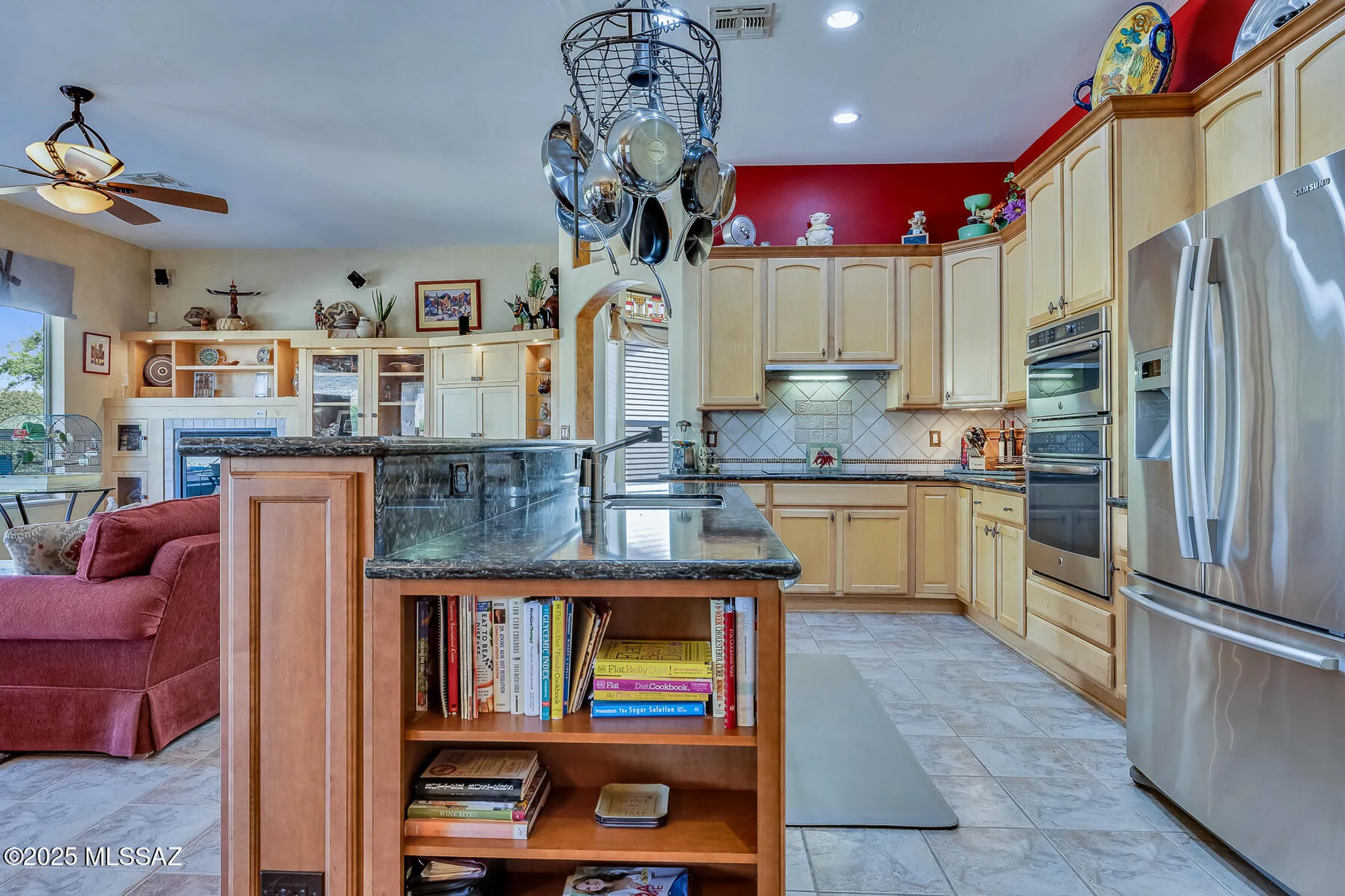 Property Slideshow image 9 of 50 | 63362 e squash blossom ln, Tucson, AZ, 85739