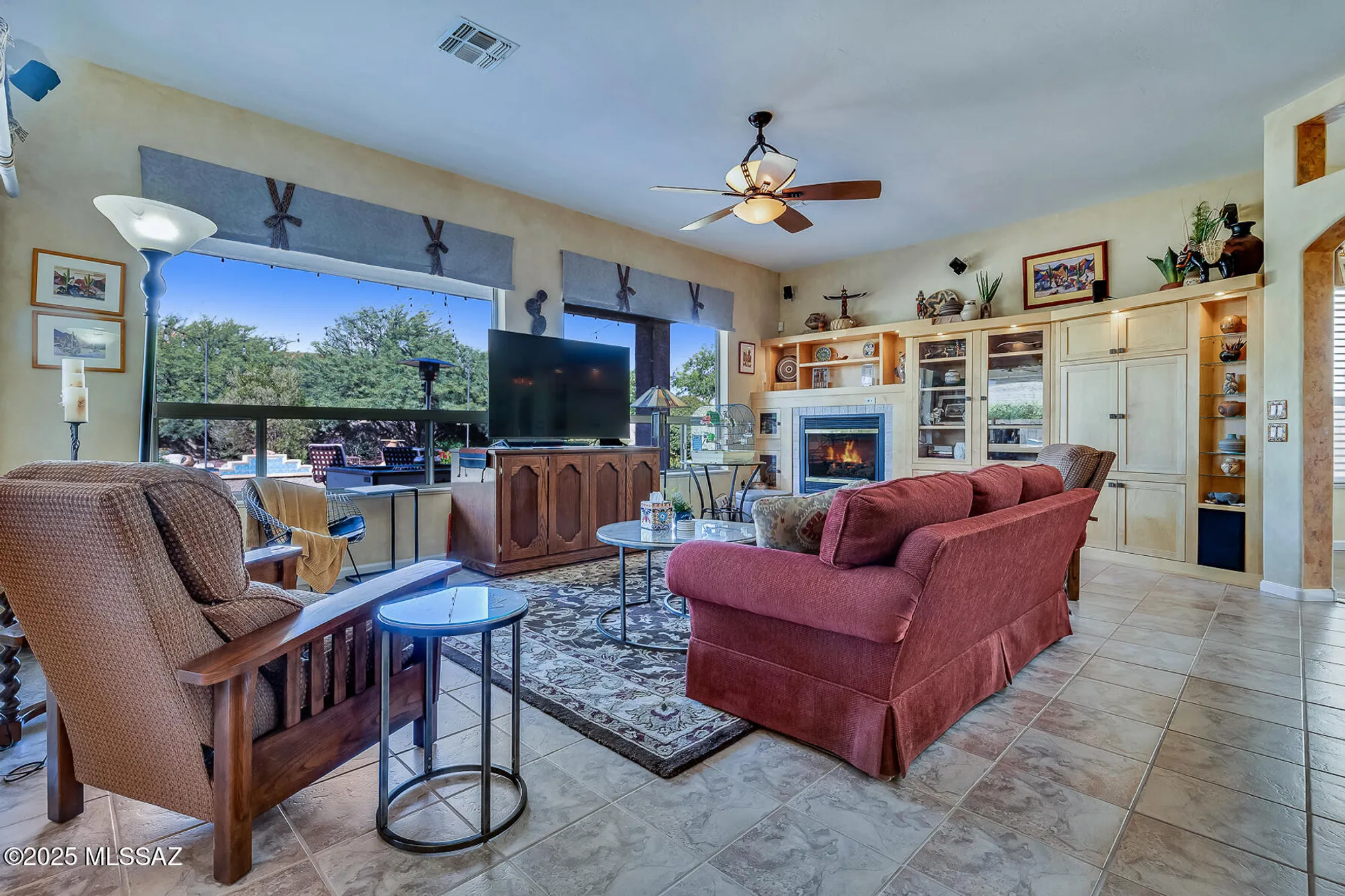 Property Slideshow image 5 of 50 | 63362 e squash blossom ln, Tucson, AZ, 85739