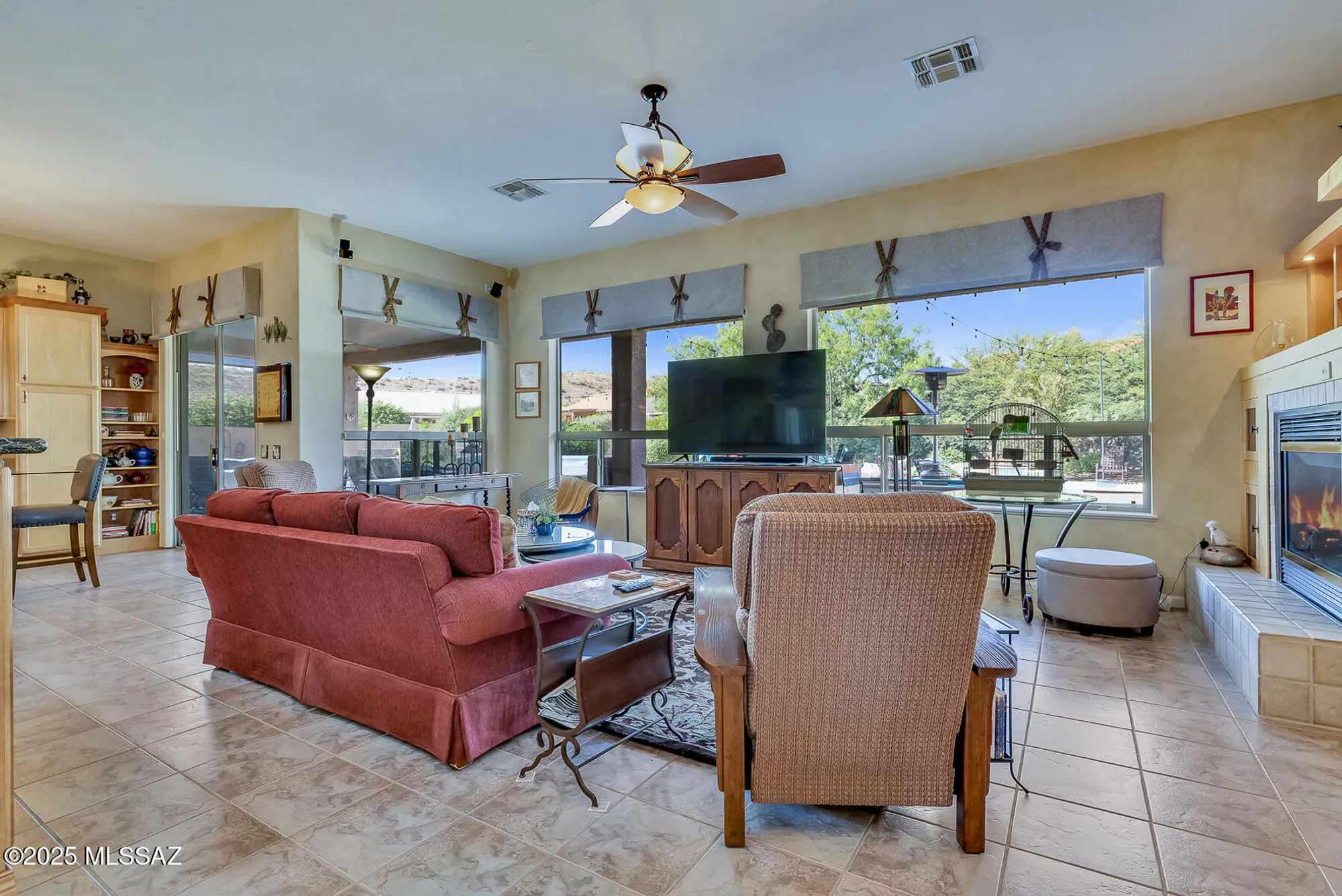Property Slideshow image 4 of 50 | 63362 e squash blossom ln, Tucson, AZ, 85739