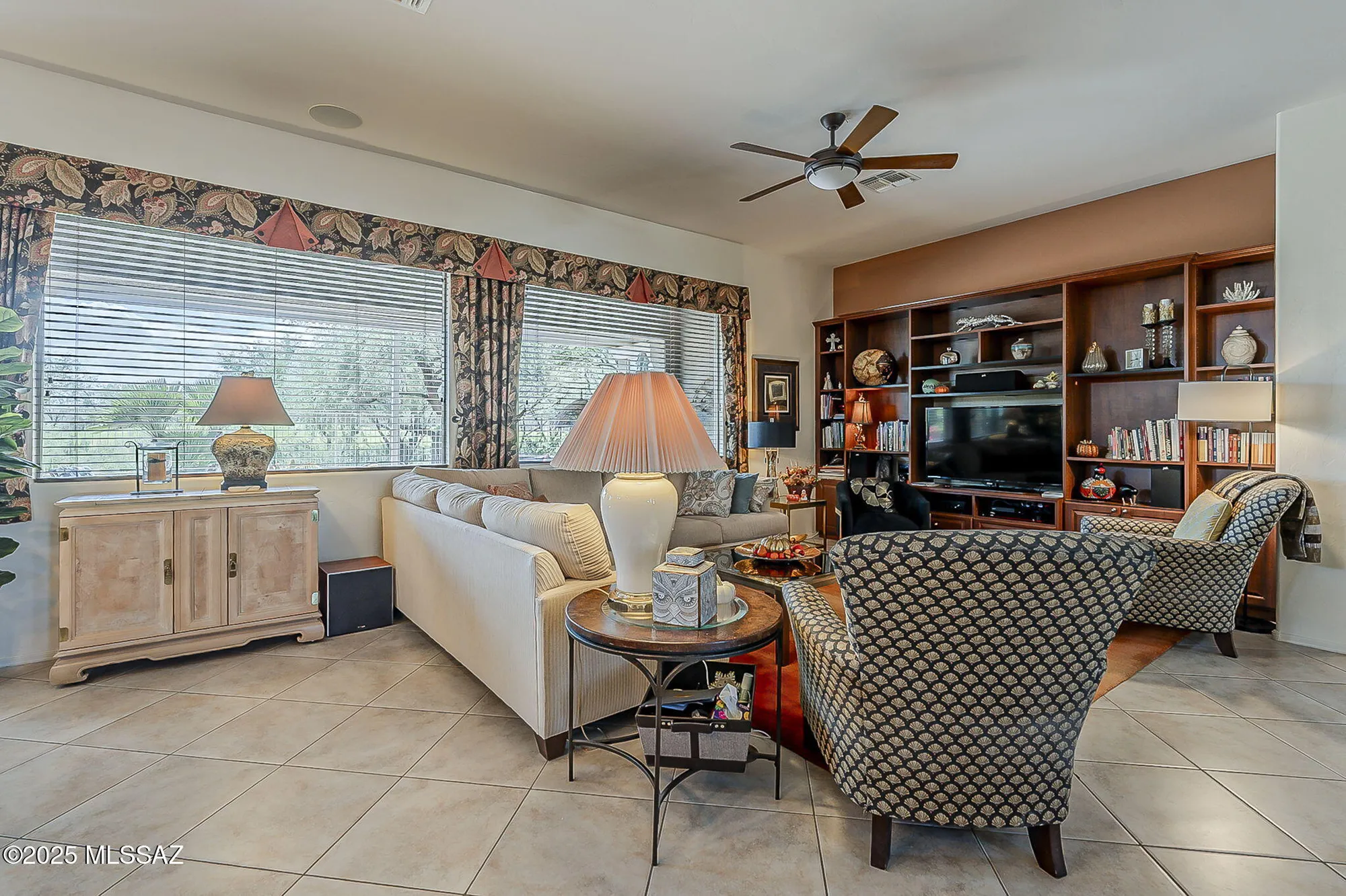 Property Slideshow image 5 of 50 | 2519 w music mountains dr, Green Valley, AZ, 85622