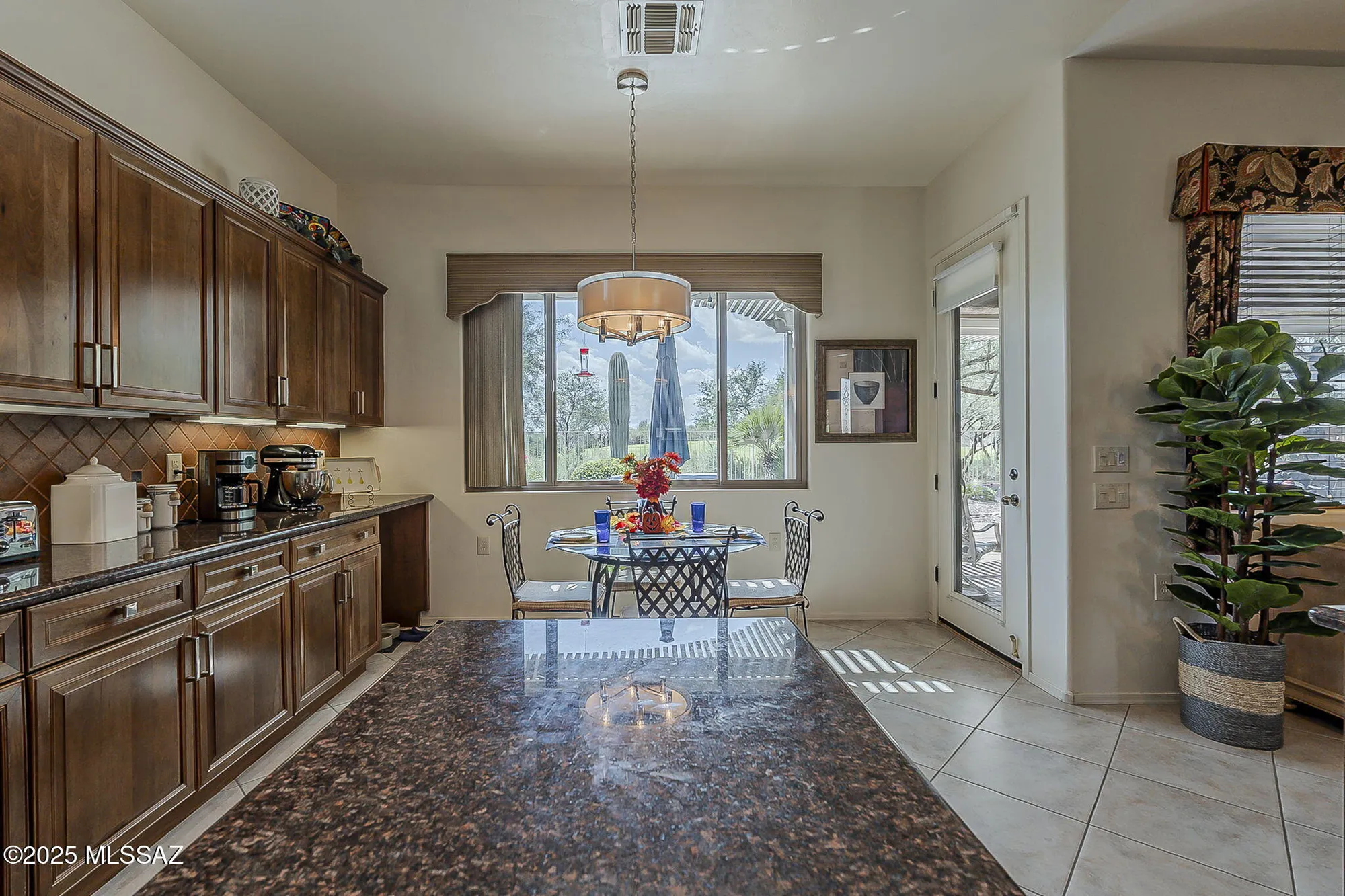 Property Slideshow image 15 of 50 | 2519 w music mountains dr, Green Valley, AZ, 85622