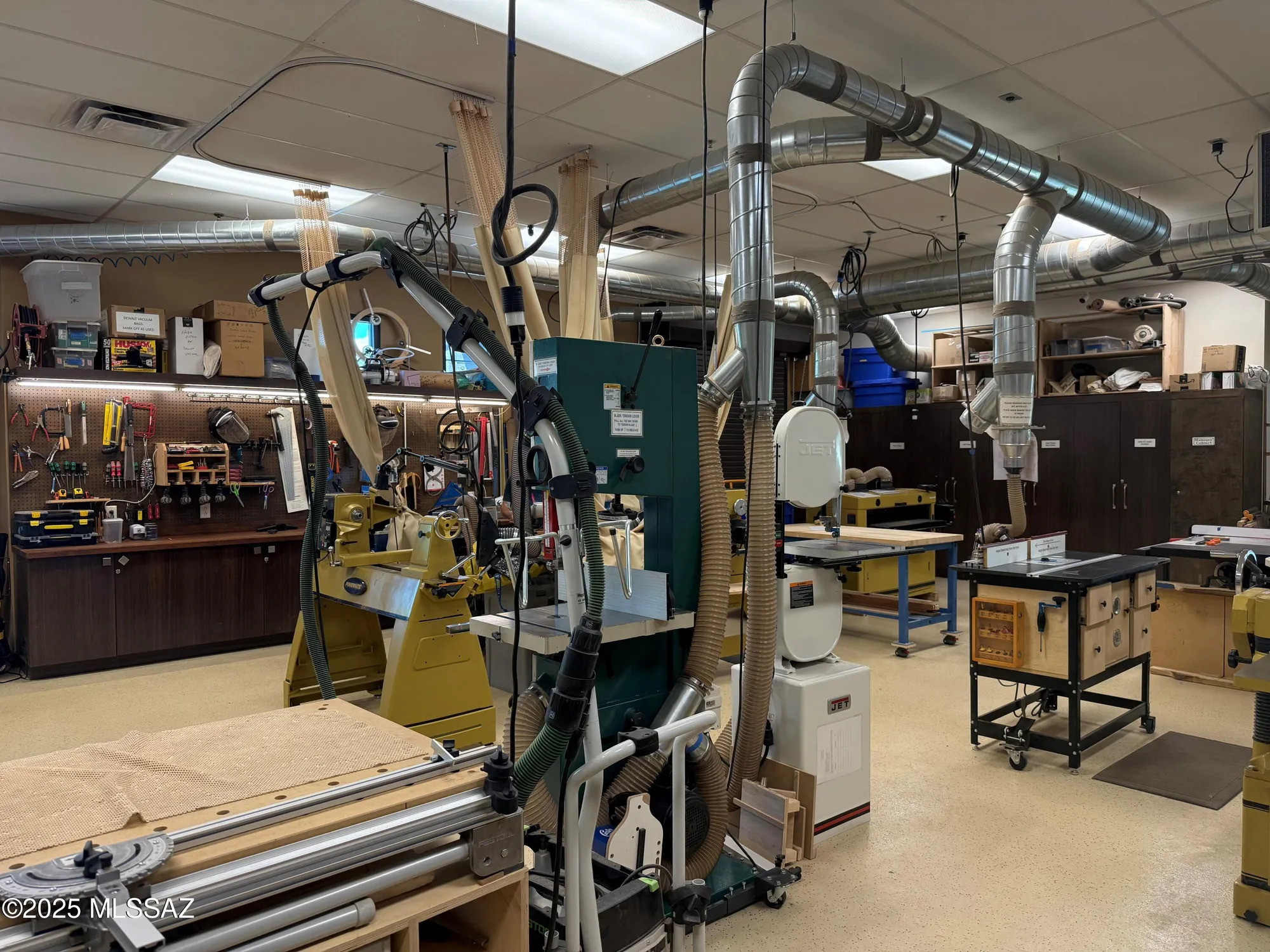 Property Slideshow image 28 of 30 | 61148 e shale rd, Oracle, AZ, 85623