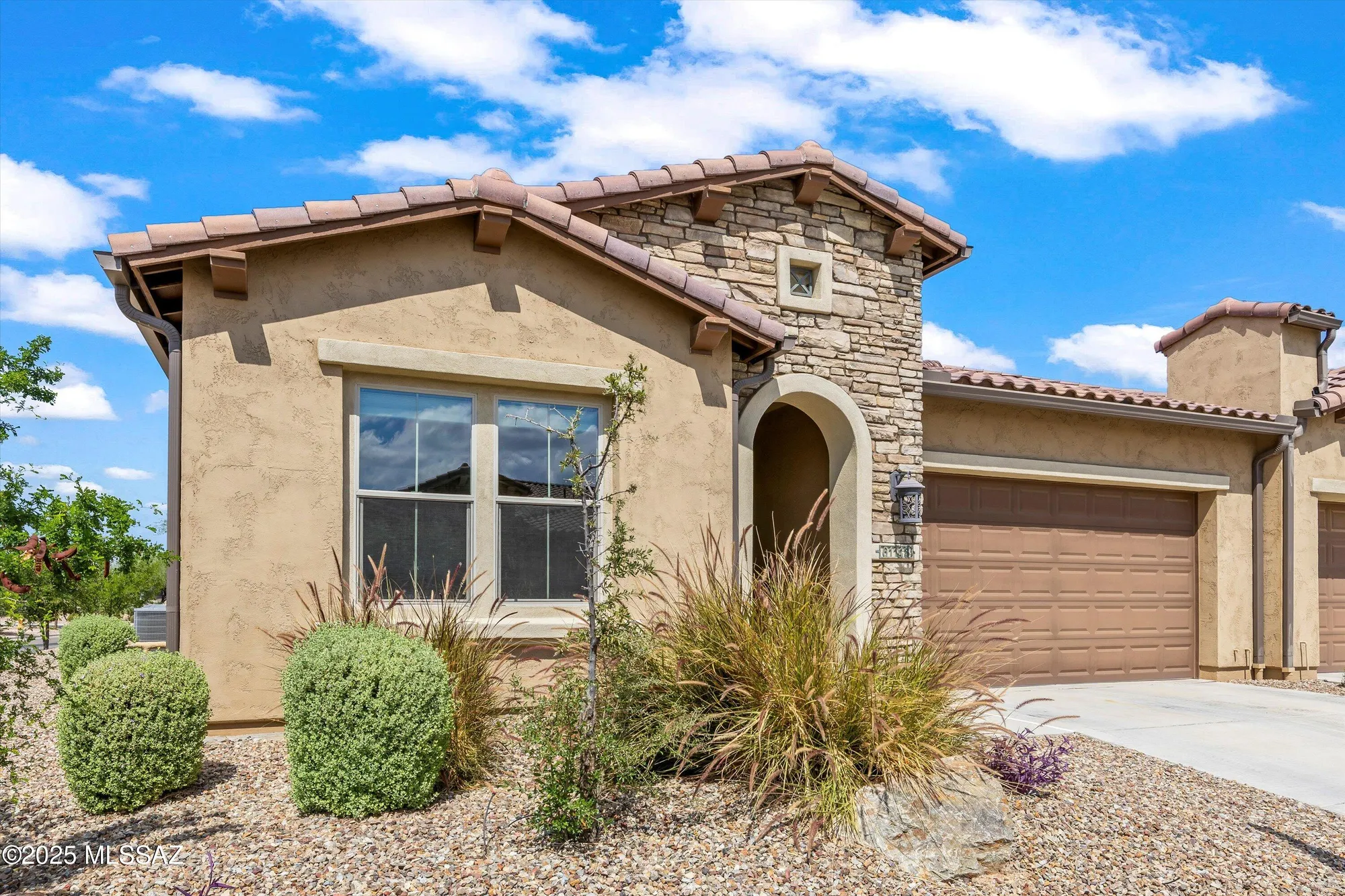 Property Slideshow image 1 of 30 | 61148 e shale rd, Oracle, AZ, 85623