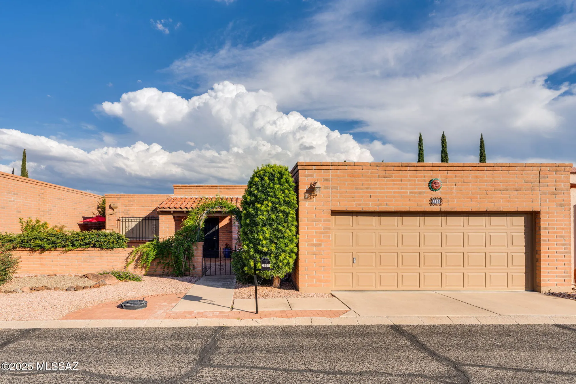 Property Slideshow image 1 of 50 | 2951 s placita san javier, Green Valley, AZ, 85622