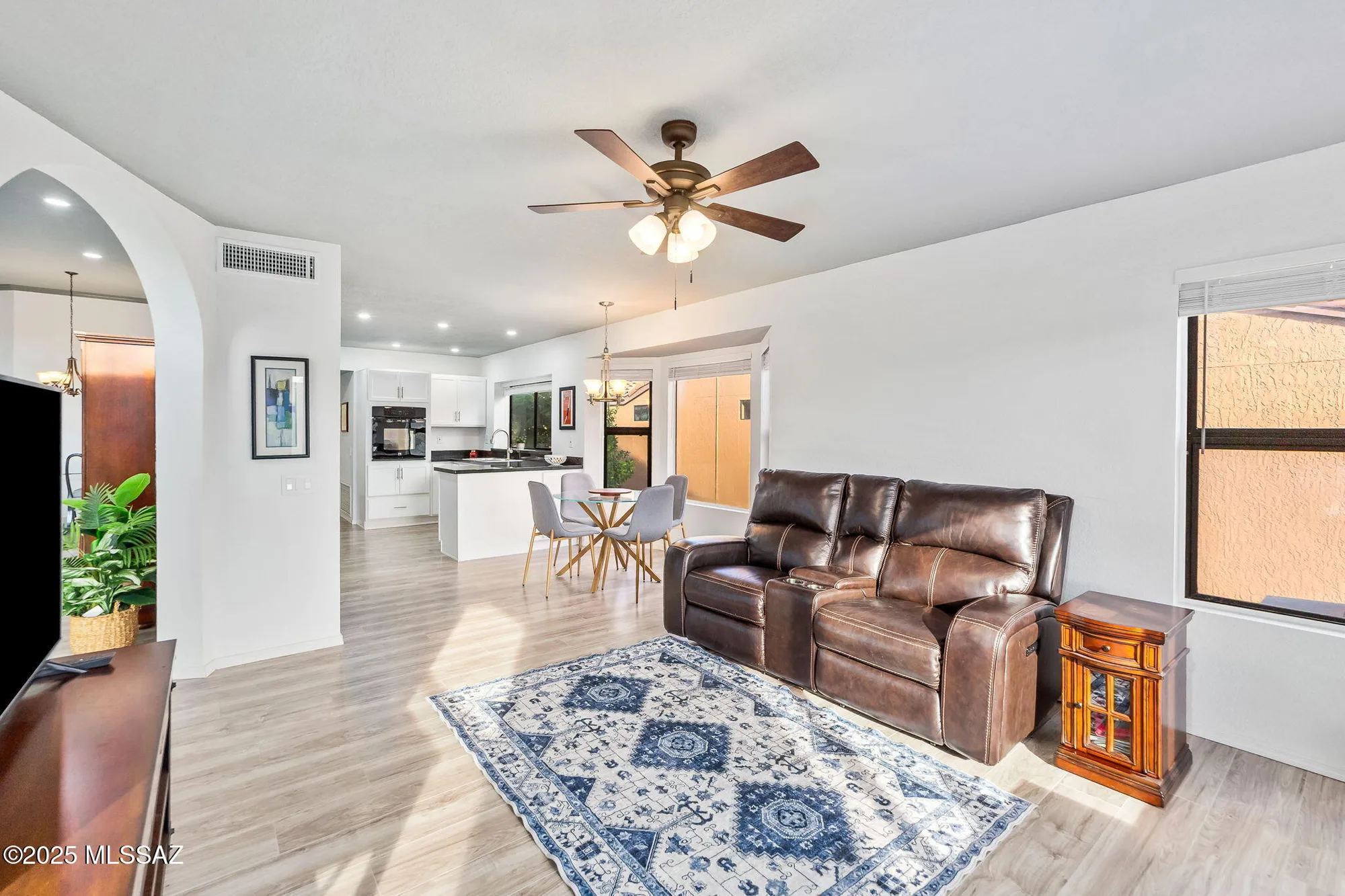 Property Slideshow image 11 of 50 | 14277 n copperstone dr, Oro Valley, AZ, 85755