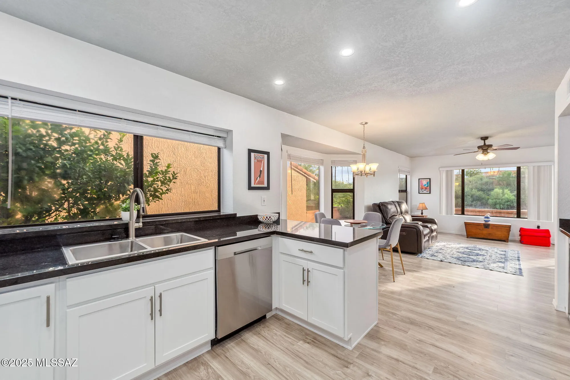 Property Slideshow image 16 of 50 | 14277 n copperstone dr, Oro Valley, AZ, 85755