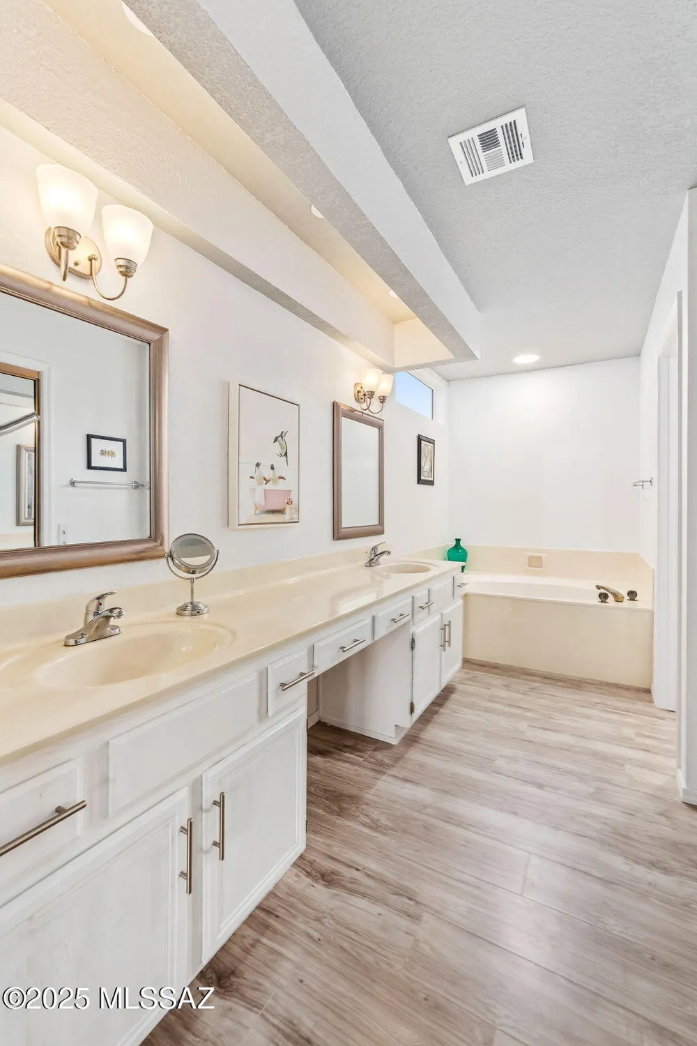 Property Slideshow image 20 of 50 | 14277 n copperstone dr, Oro Valley, AZ, 85755