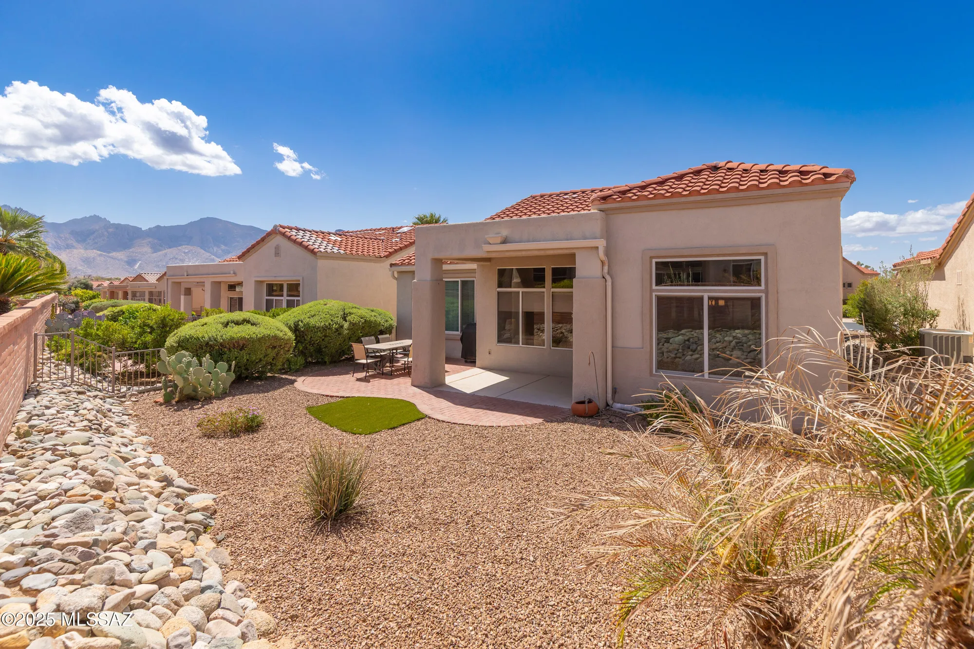 Property Slideshow image 2 of 37 | 2255 e montrose canyon dr, Oro Valley, AZ, 85755