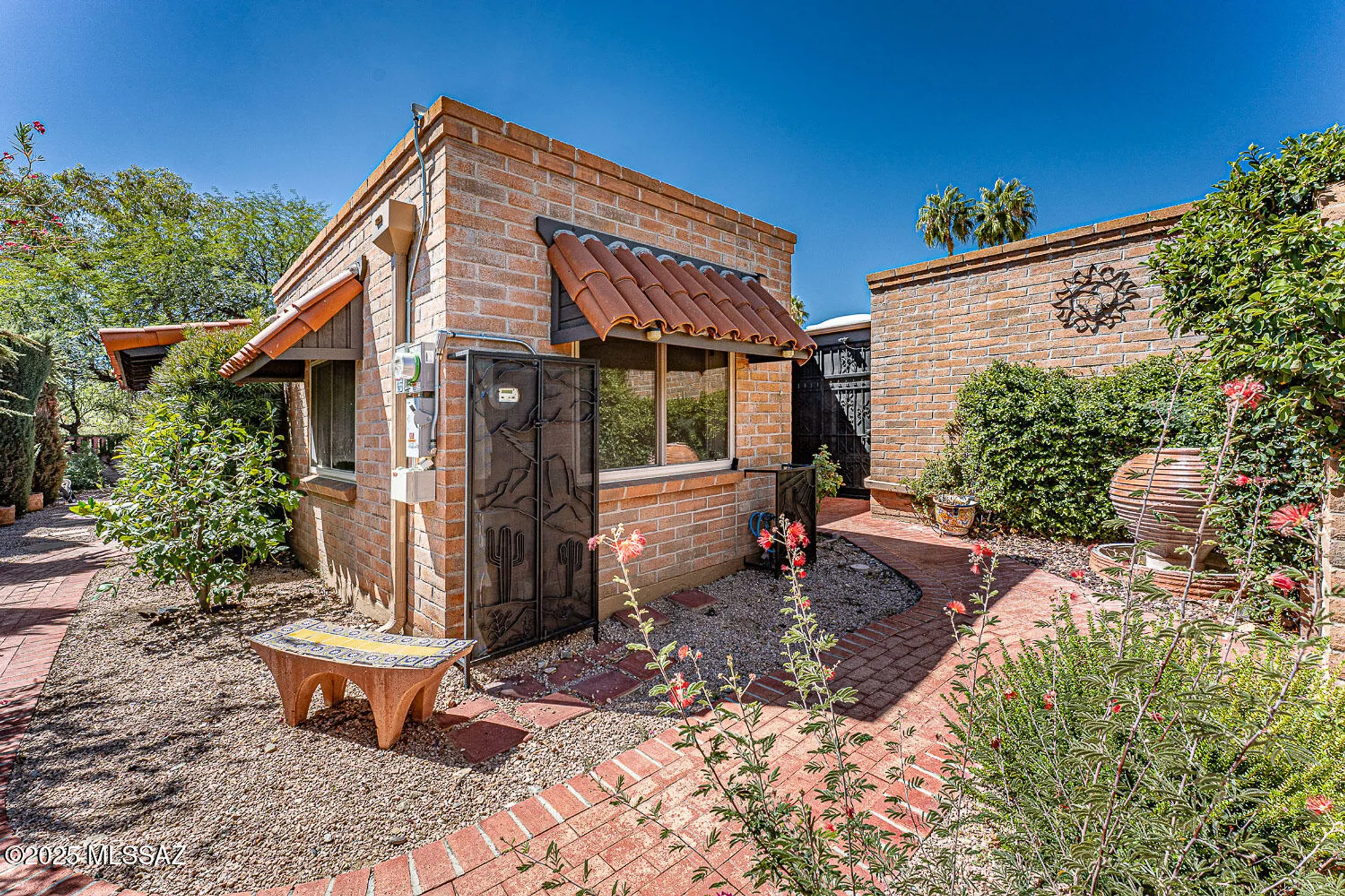 Property Slideshow image 2 of 36 | 1689 w calle hacienda, Green Valley, AZ, 85622