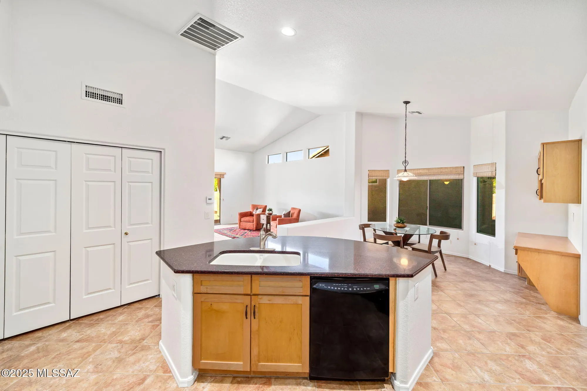 Property Slideshow image 17 of 50 | 2414 e bonita canyon dr, Green Valley, AZ, 85614