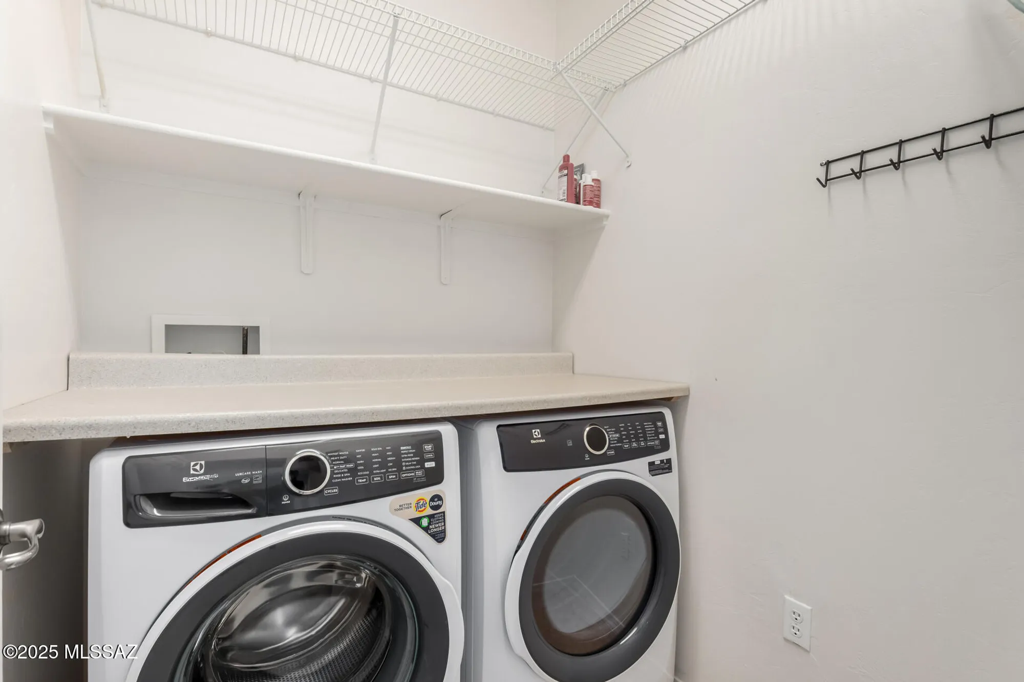 Property Slideshow image 27 of 49 | 275 w calle moncayo, Sahuarita, AZ, 85629