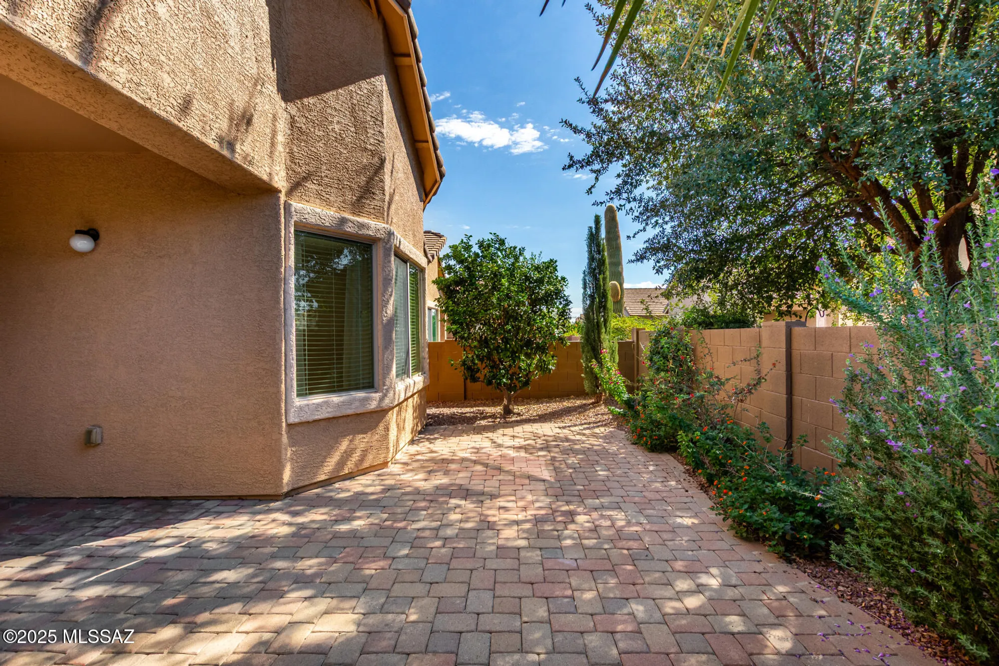 Property Slideshow image 33 of 49 | 275 w calle moncayo, Sahuarita, AZ, 85629