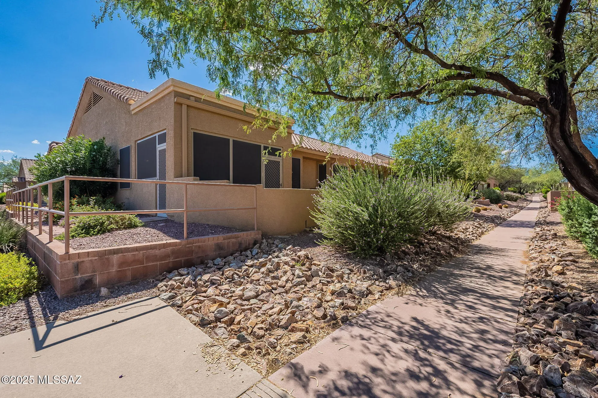 Property Slideshow image 40 of 51 | 472 w knotwood st, Green Valley, AZ, 85614