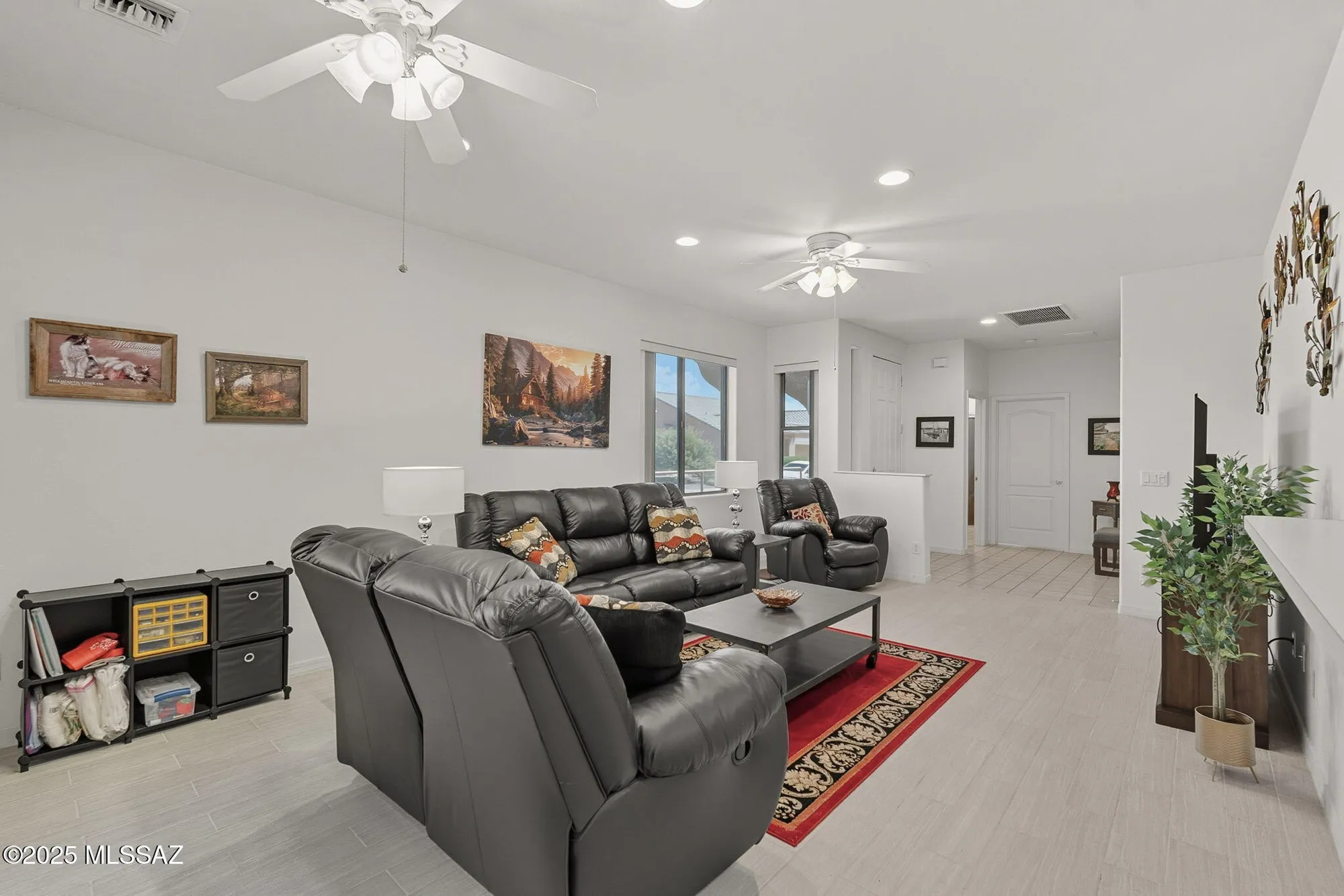 Property Slideshow image 9 of 51 | 472 w knotwood st, Green Valley, AZ, 85614