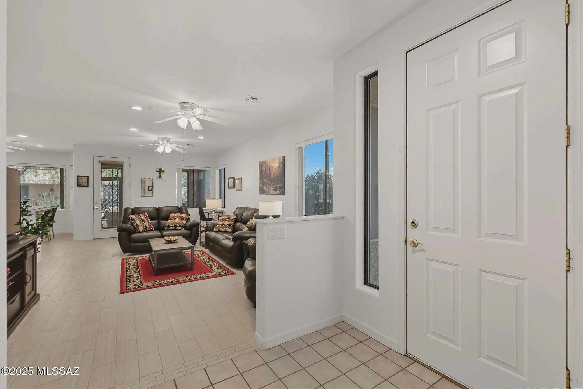 Property Slideshow image 5 of 51 | 472 w knotwood st, Green Valley, AZ, 85614