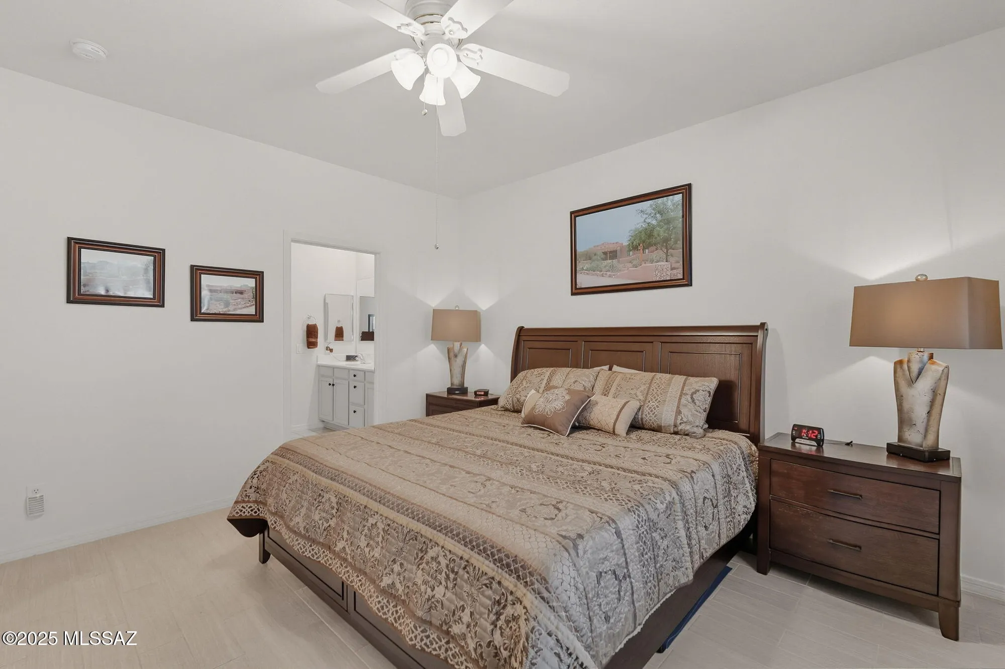 Property Slideshow image 25 of 51 | 472 w knotwood st, Green Valley, AZ, 85614