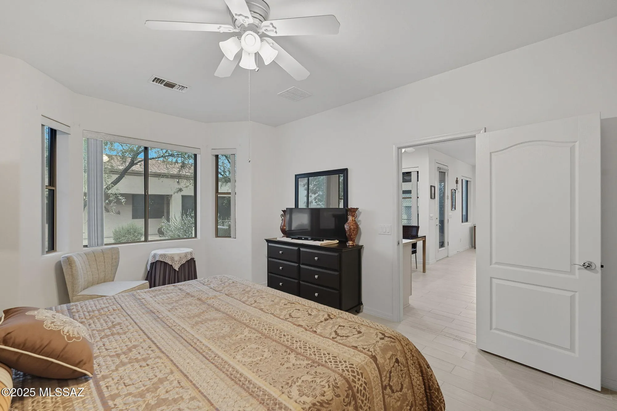 Property Slideshow image 24 of 51 | 472 w knotwood st, Green Valley, AZ, 85614