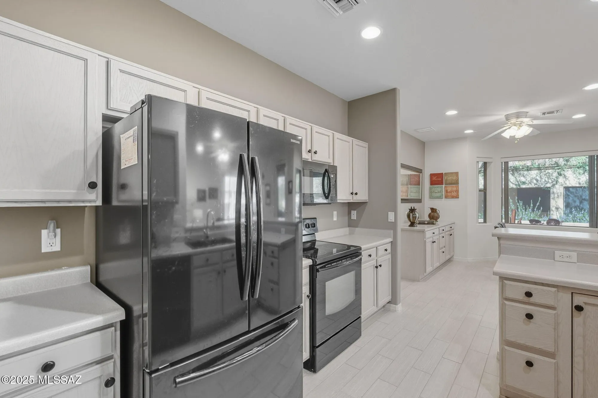 Property Slideshow image 20 of 51 | 472 w knotwood st, Green Valley, AZ, 85614