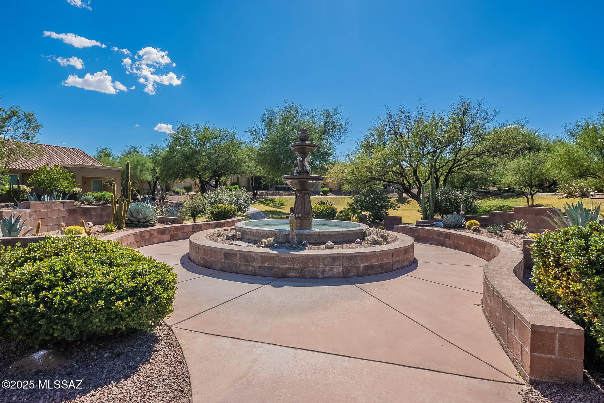 Property Slideshow image 48 of 51 | 472 w knotwood st, Green Valley, AZ, 85614