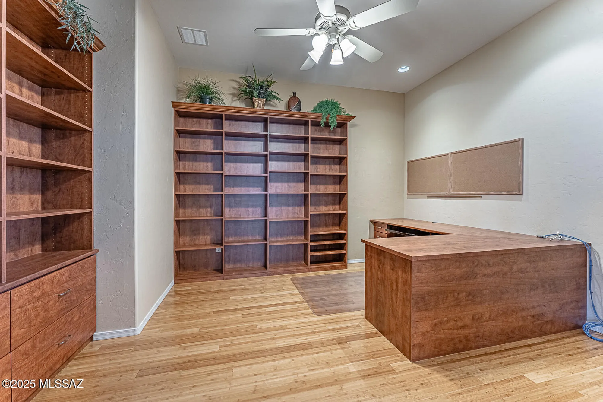 Property Slideshow image 9 of 50 | 991 w calle artistica, Green Valley, AZ, 85614