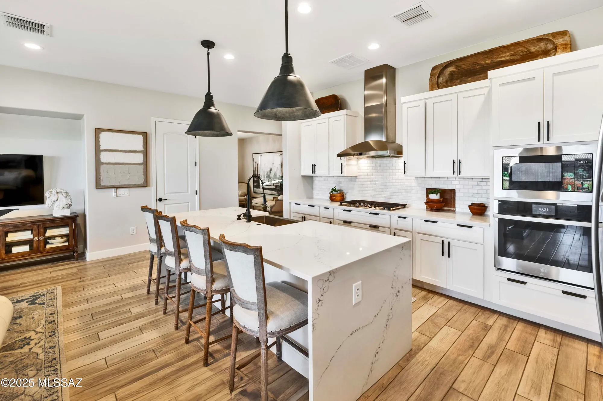 Property Slideshow image 6 of 41 | 30786 s sand hurst ln, Oracle, AZ, 85623