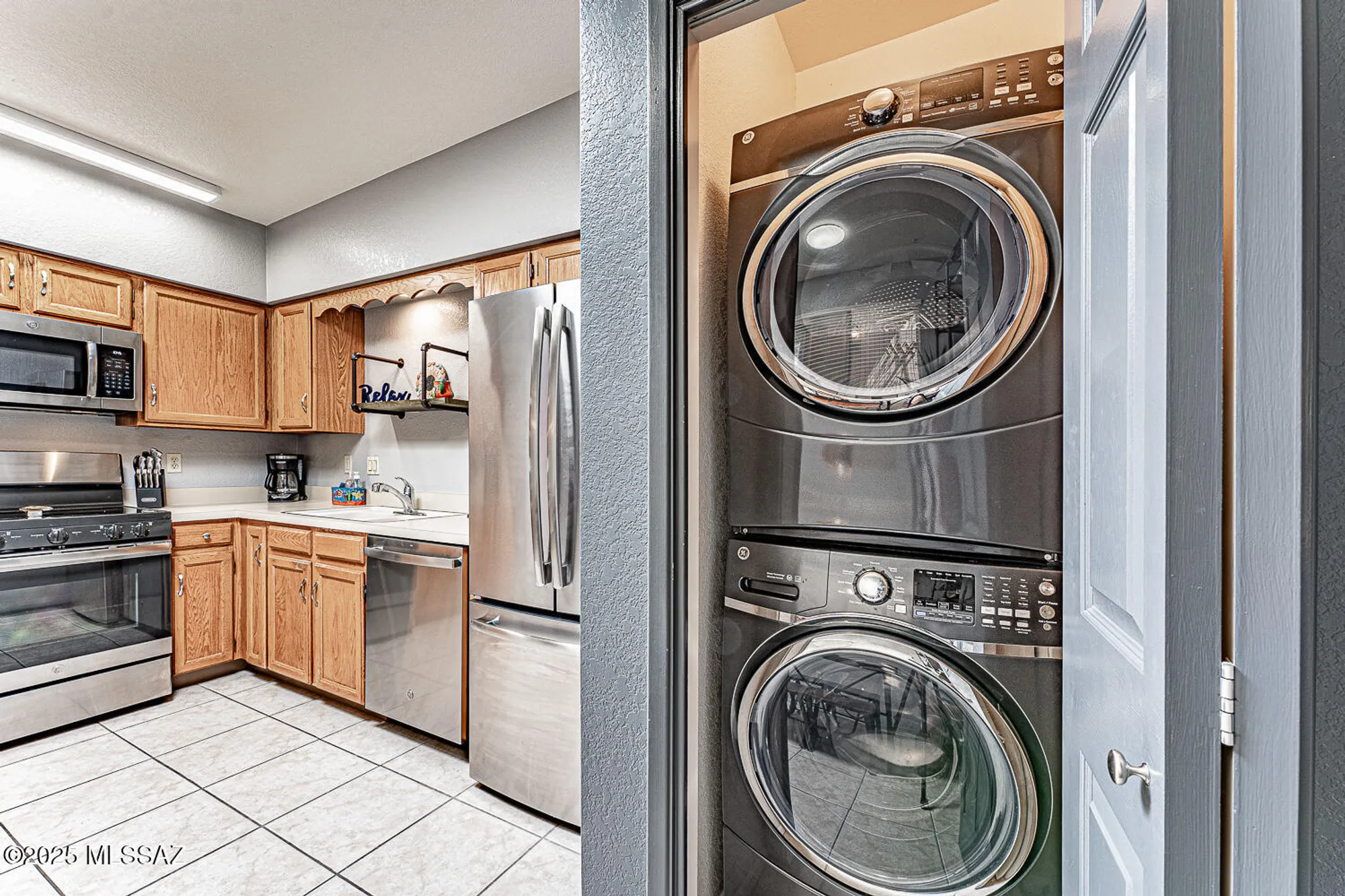 Property Slideshow image 6 of 37 | 1512 w via del jarrito, Green Valley, AZ, 85622