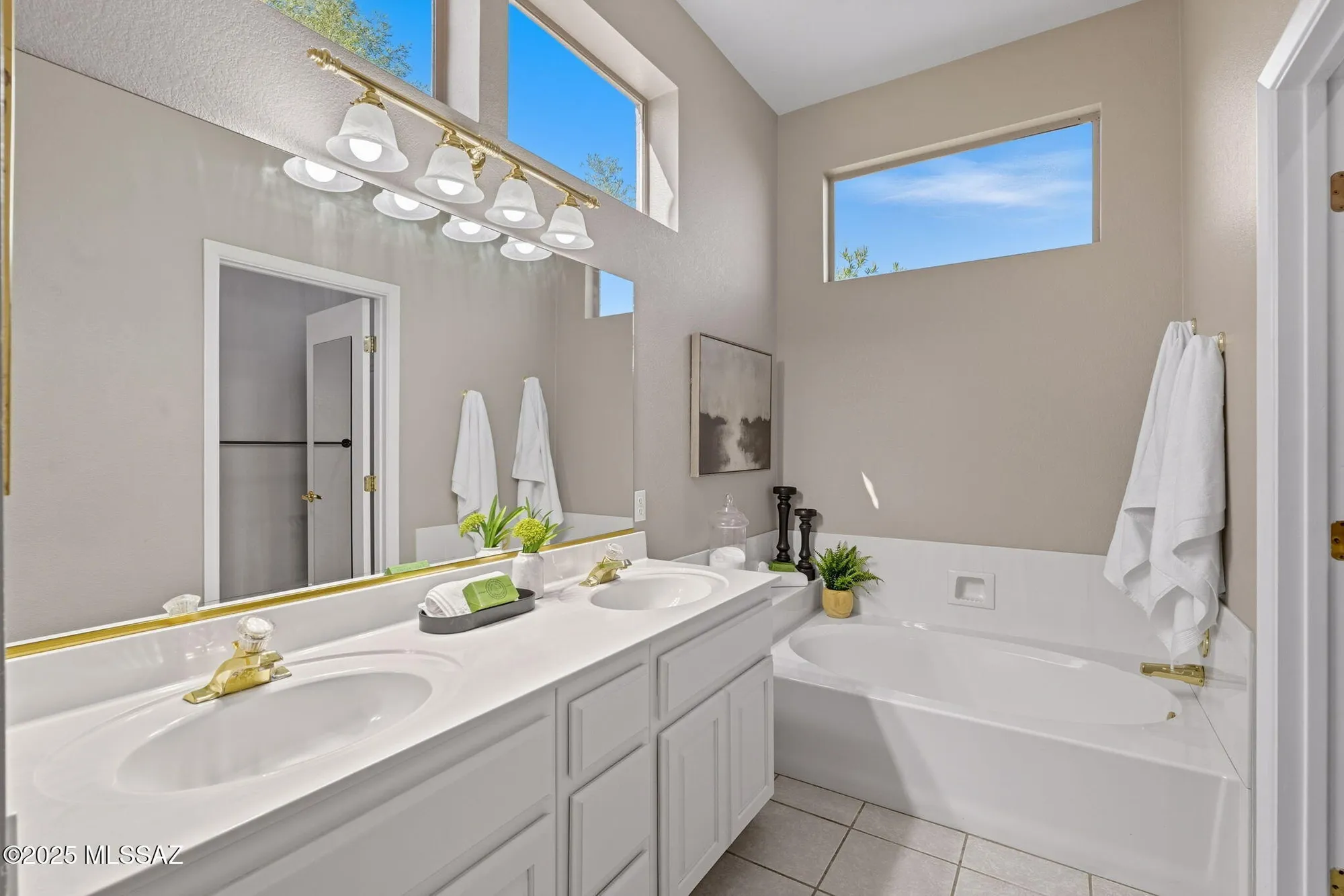 Property Slideshow image 24 of 40 | 13853 n lobelia way, Oro Valley, AZ, 85755