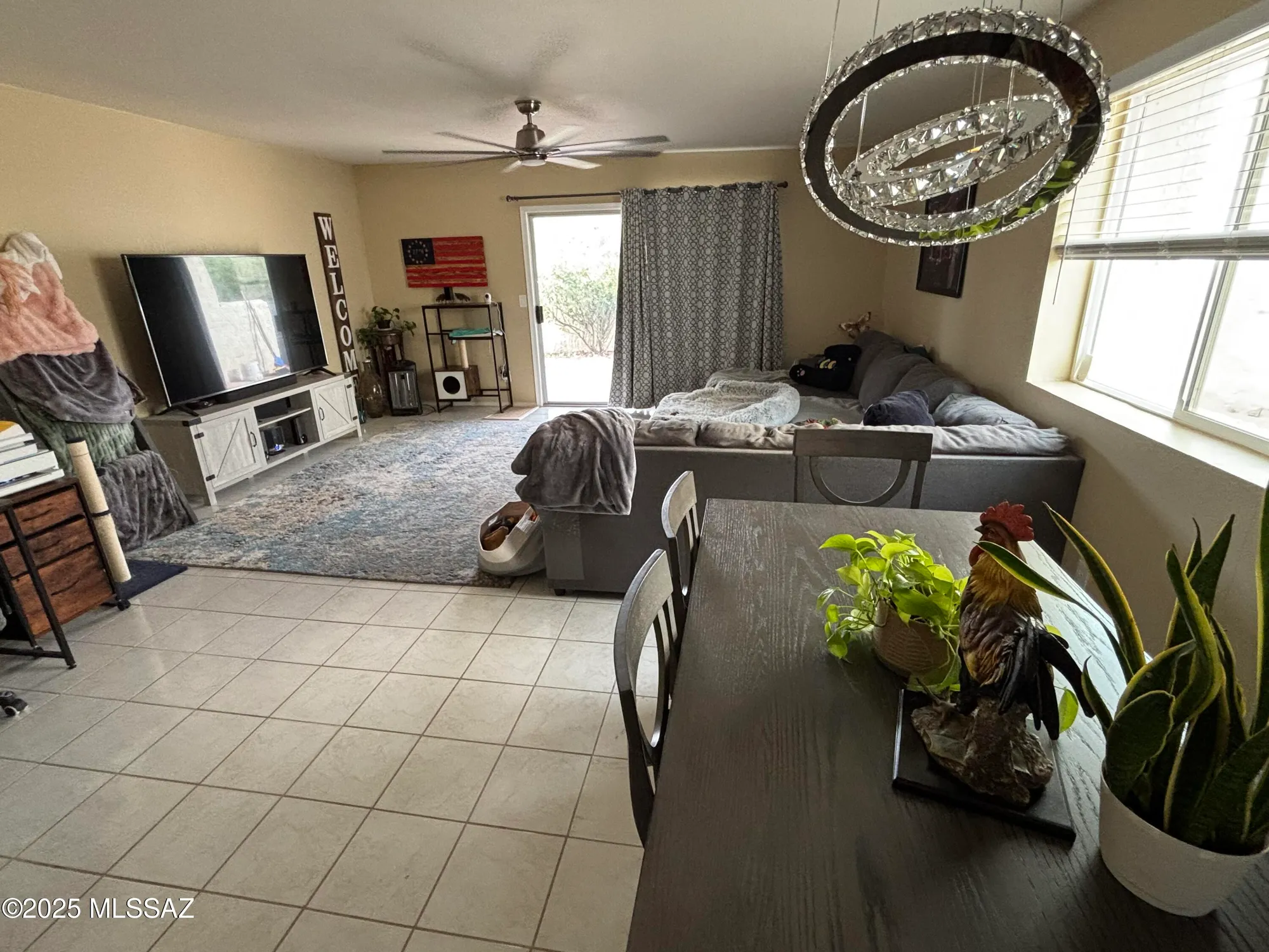 Property Slideshow image 7 of 42 | 341 e via terrenal, Green Valley, AZ, 85614