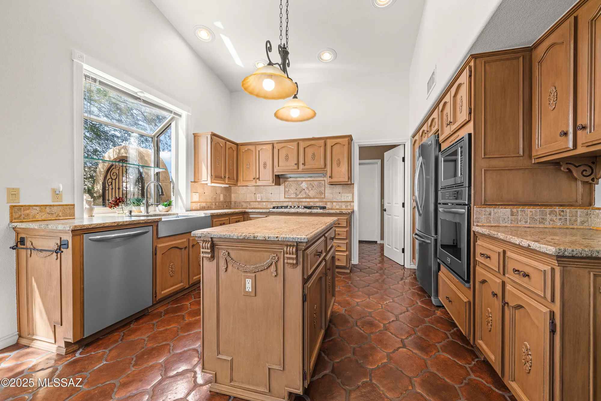 Property Slideshow image 13 of 30 | 36017 s wind crest dr, Tucson, AZ, 85739