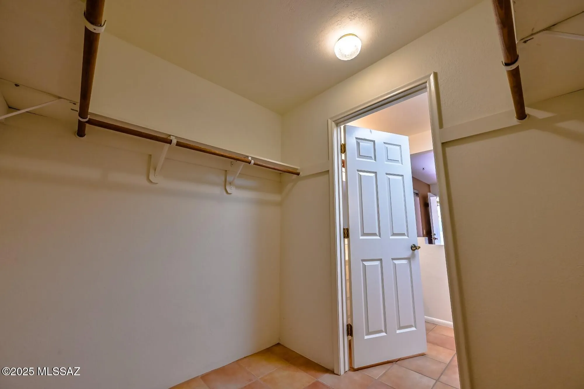 Property Slideshow image 24 of 37 | 934 n abrego dr, Green Valley, AZ, 85614