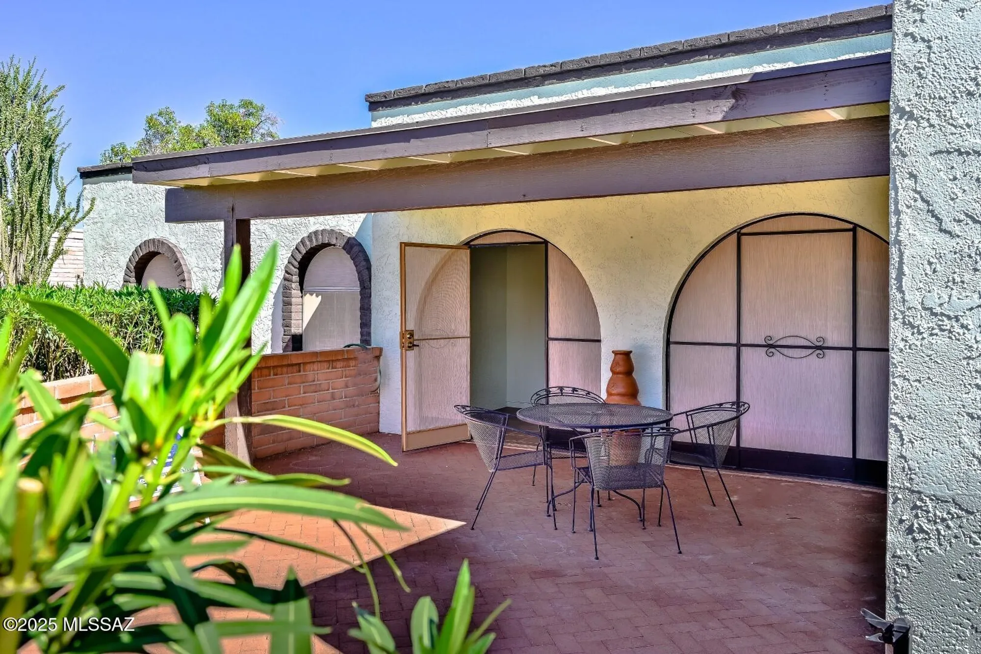 Property Slideshow image 6 of 37 | 934 n abrego dr, Green Valley, AZ, 85614